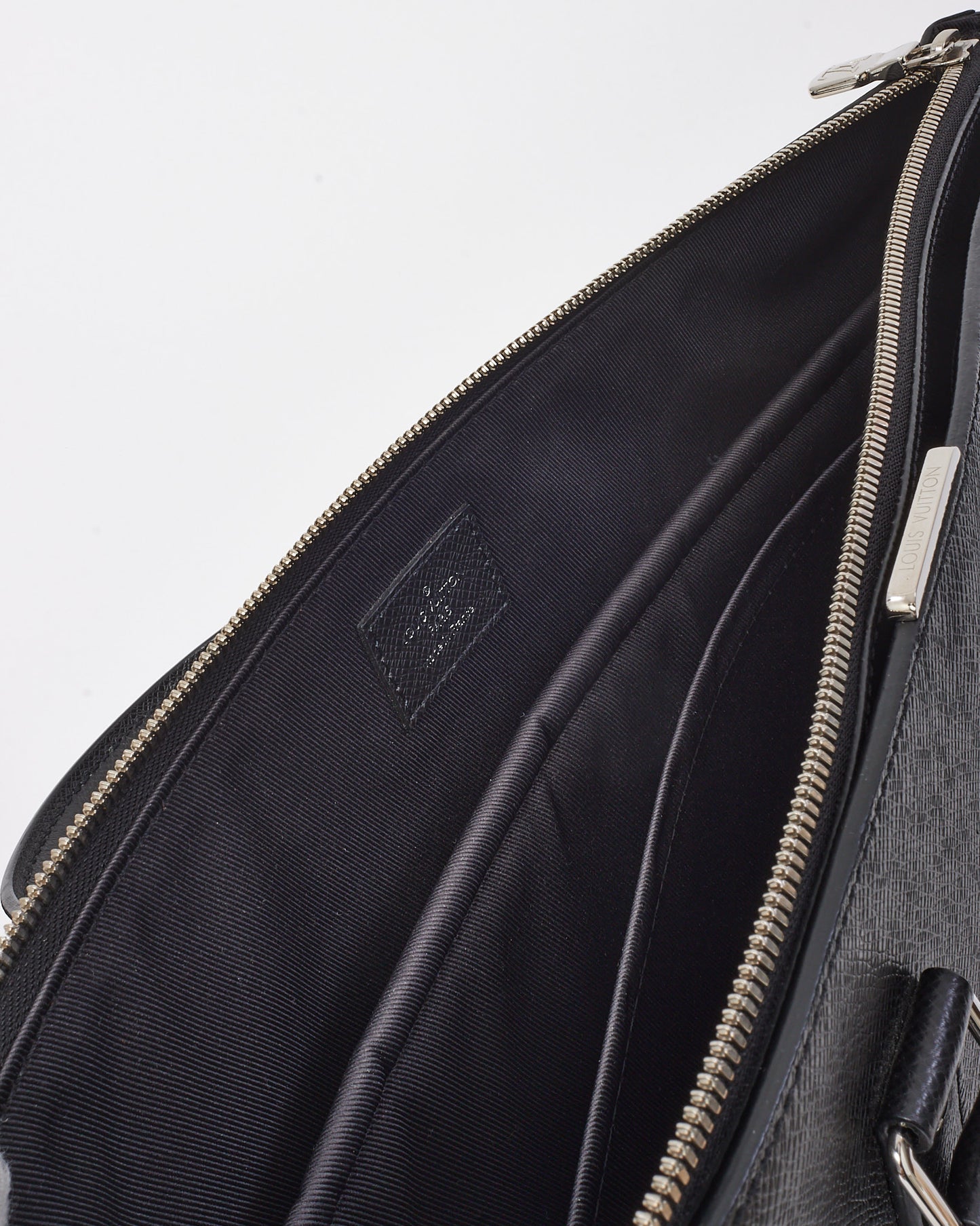 Louis Vuitton Black Taiga Leather Anton Soft 2Way Briefcase