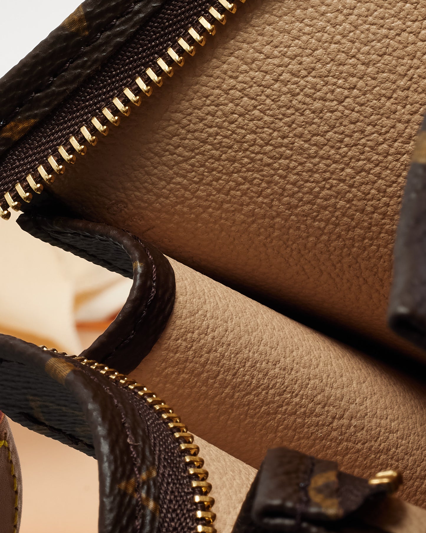 Louis Vuitton Monogram Coated Canvas Toiletry 26 Pouch