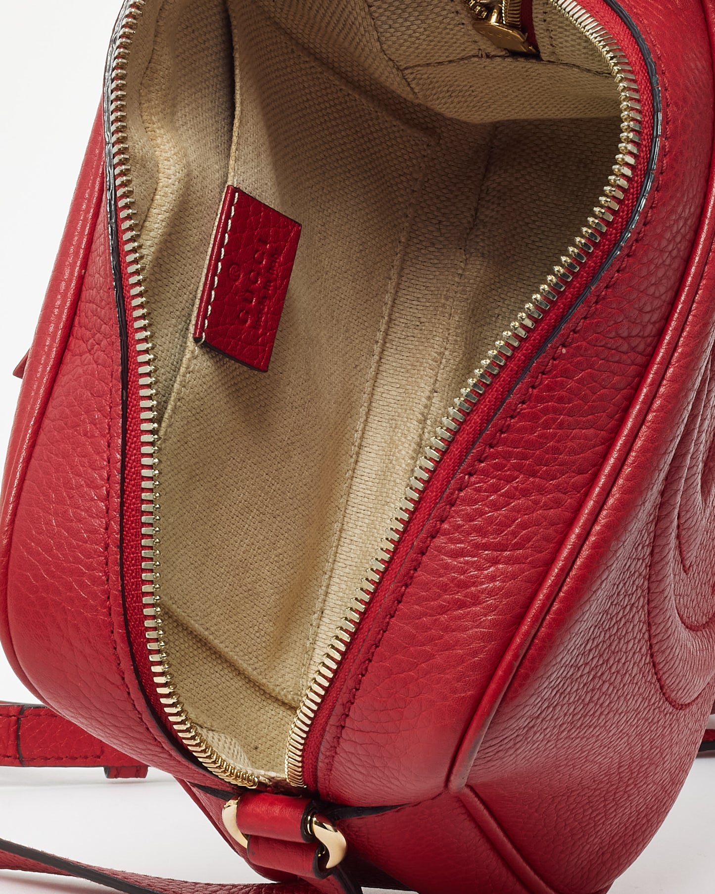 Gucci Red Pebbled Calfskin Leather GG Soho Disco Crossbody Bag