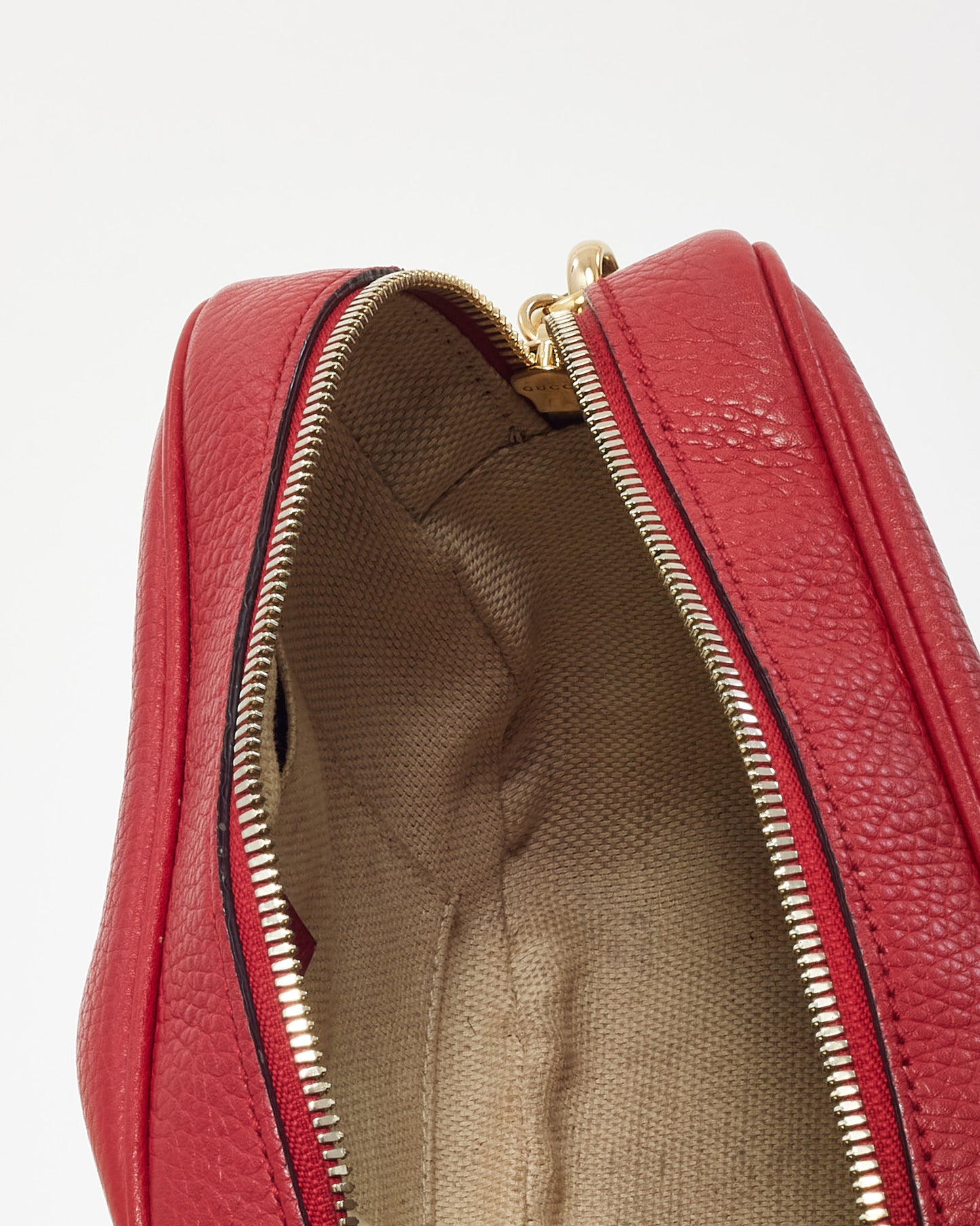 Gucci Red Pebbled Calfskin Leather GG Soho Disco Crossbody Bag