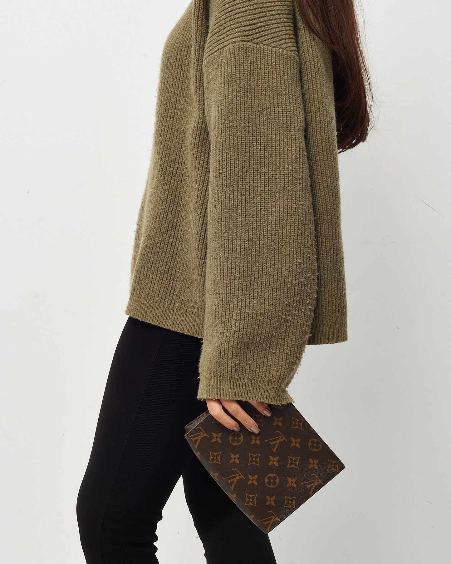 Louis Vuitton Monogram Coated Canvas Toiletry 19 Pouch