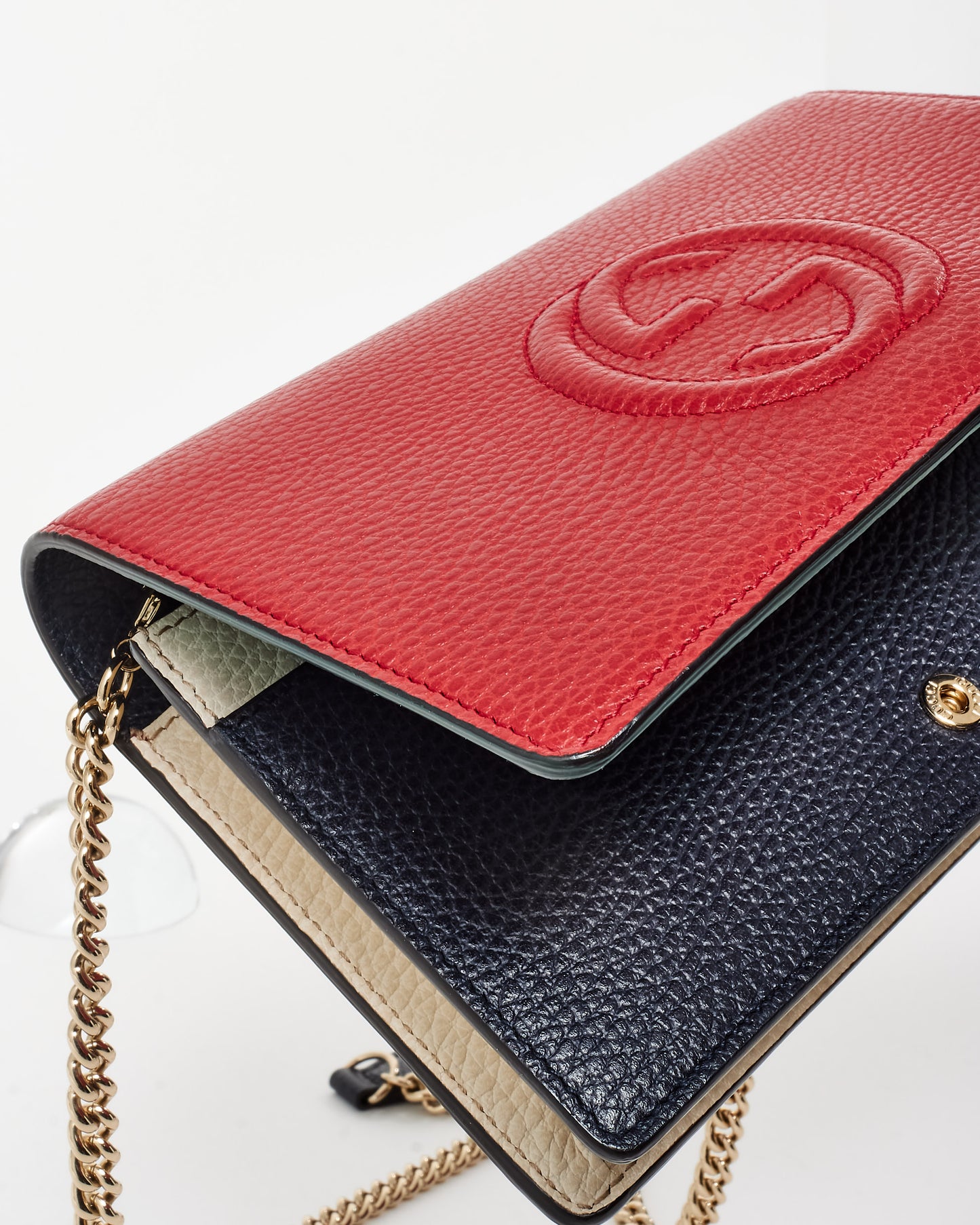 Gucci GG Red White & Dark Navy Blue Embossed Soho Logo Wallet On Chain