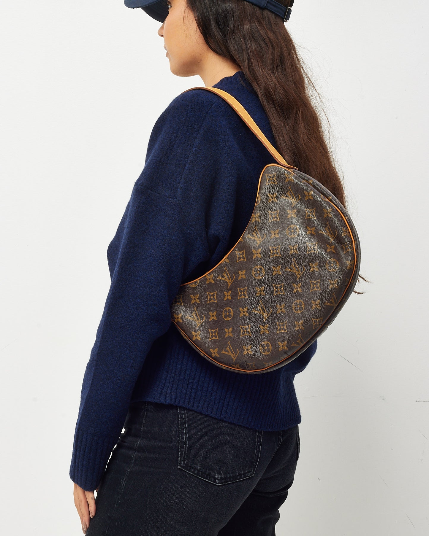 Louis Vuitton Monogram Canvas Croissant MM Shoulder Bag