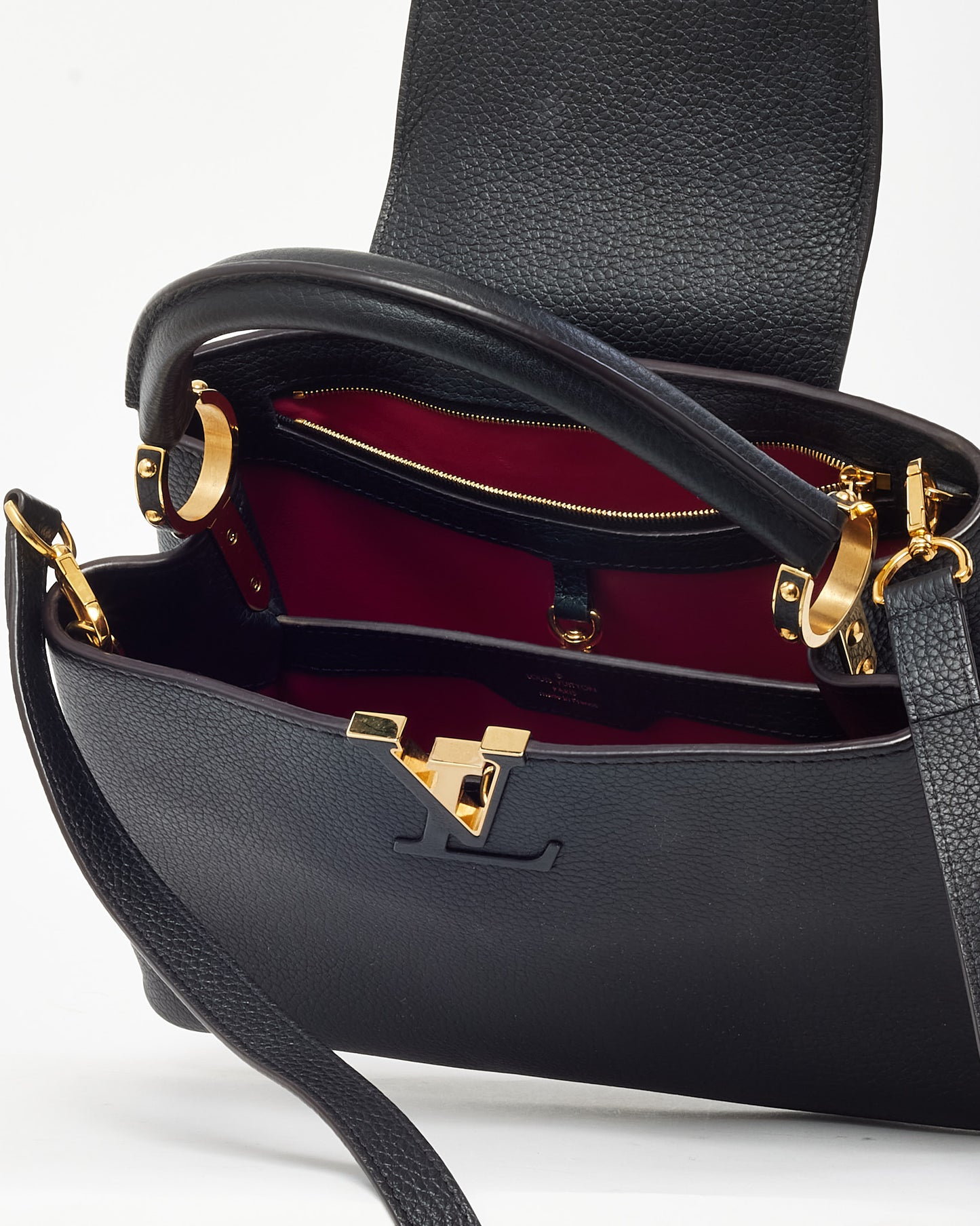 Louis Vuitton Black Taurillon Leather Capucines MM Bag