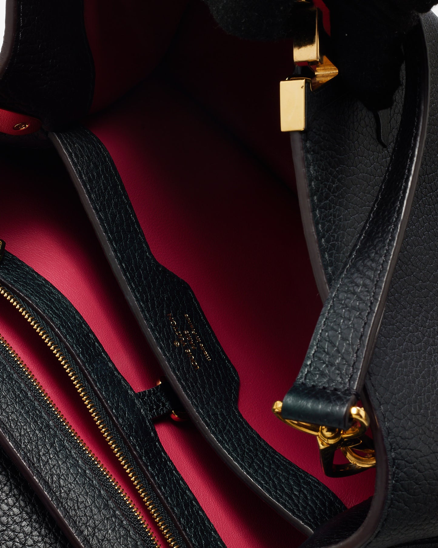 Louis Vuitton Black Taurillon Leather Capucines MM Bag