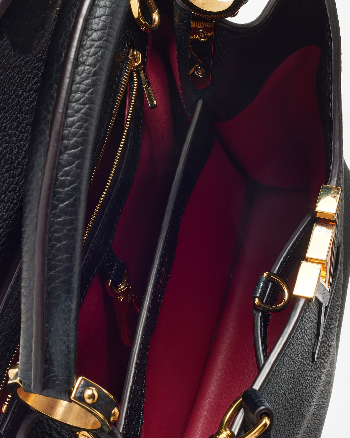 Louis Vuitton Black Taurillon Leather Capucines MM Bag