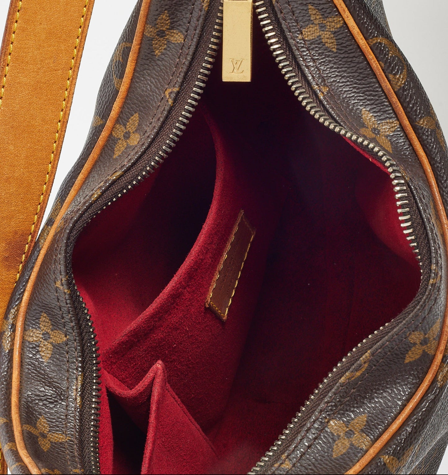 Louis Vuitton Monogram Canvas Croissant MM Shoulder Bag