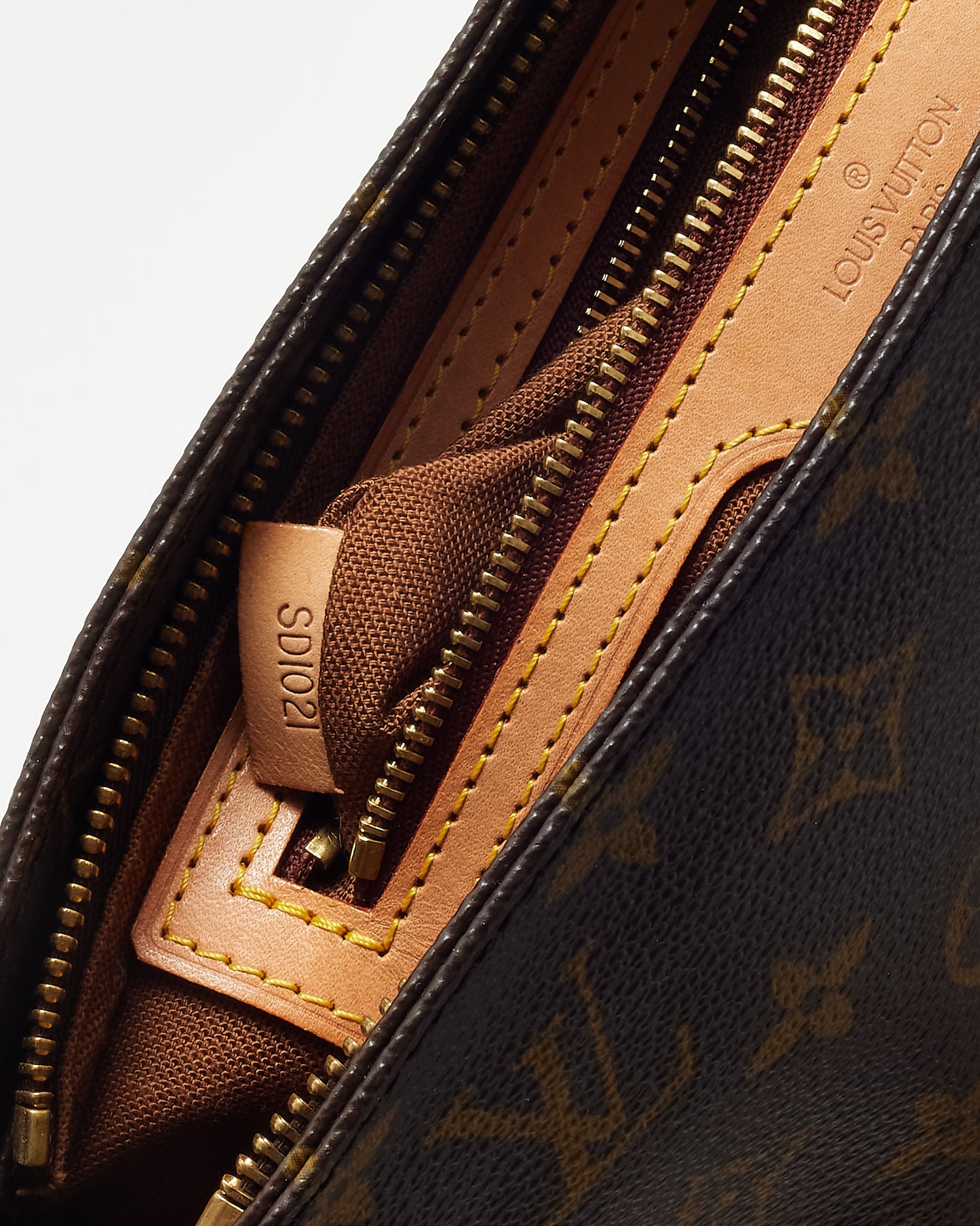 Louis Vuitton Monogram Canvas Trotteur Crossbody Bag