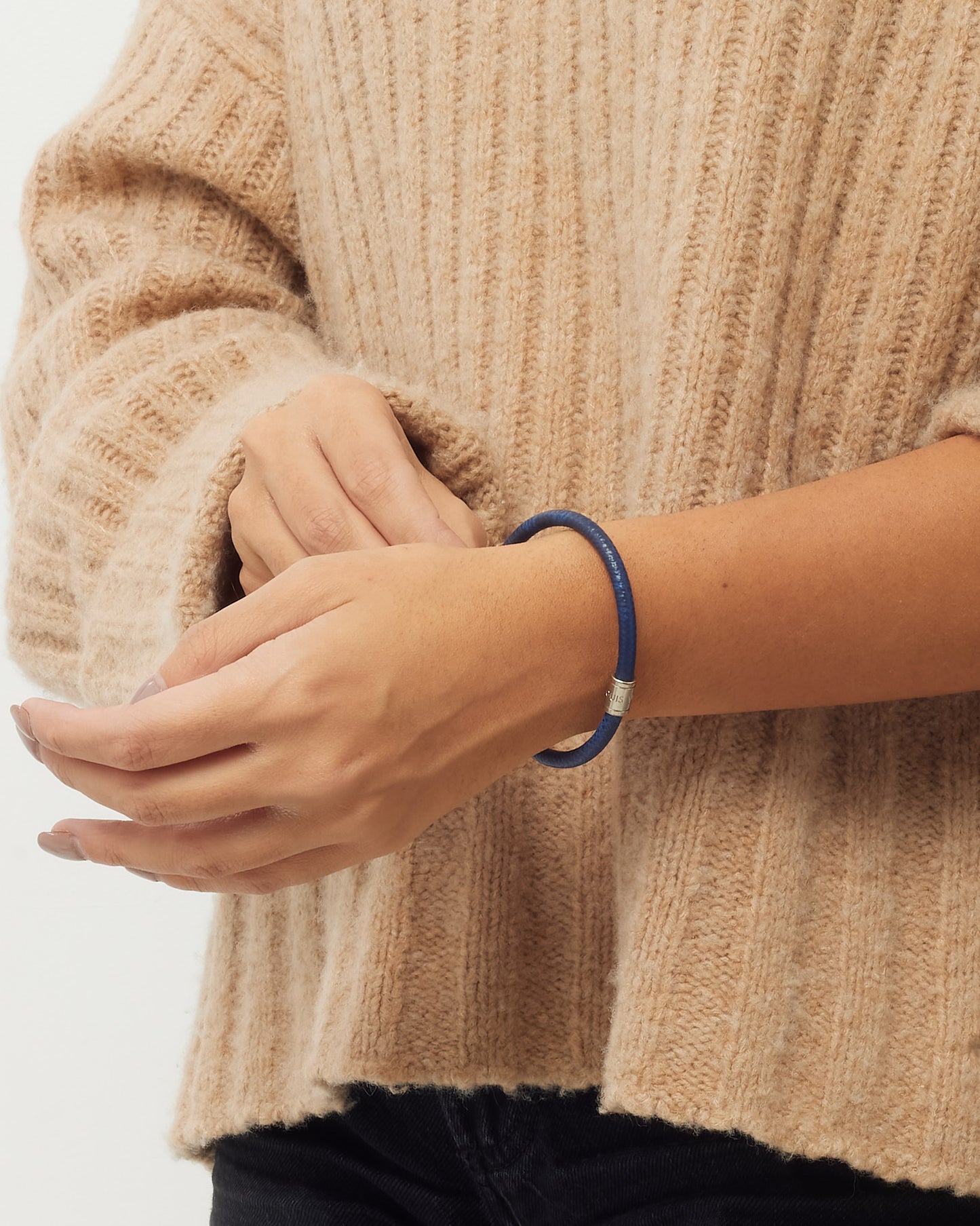 Louis Vuitton Navy Taiga Leather and Silver Split Bracelet - 19