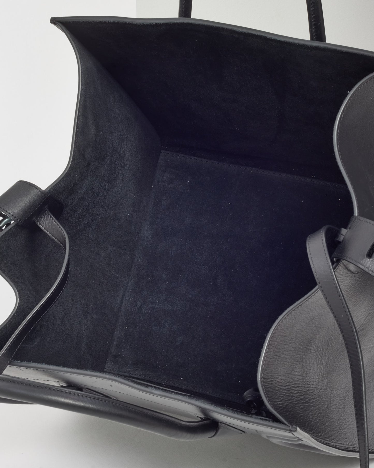 Celine Black Smooth Calfskin Leather Medium Phantom Luggage Tote