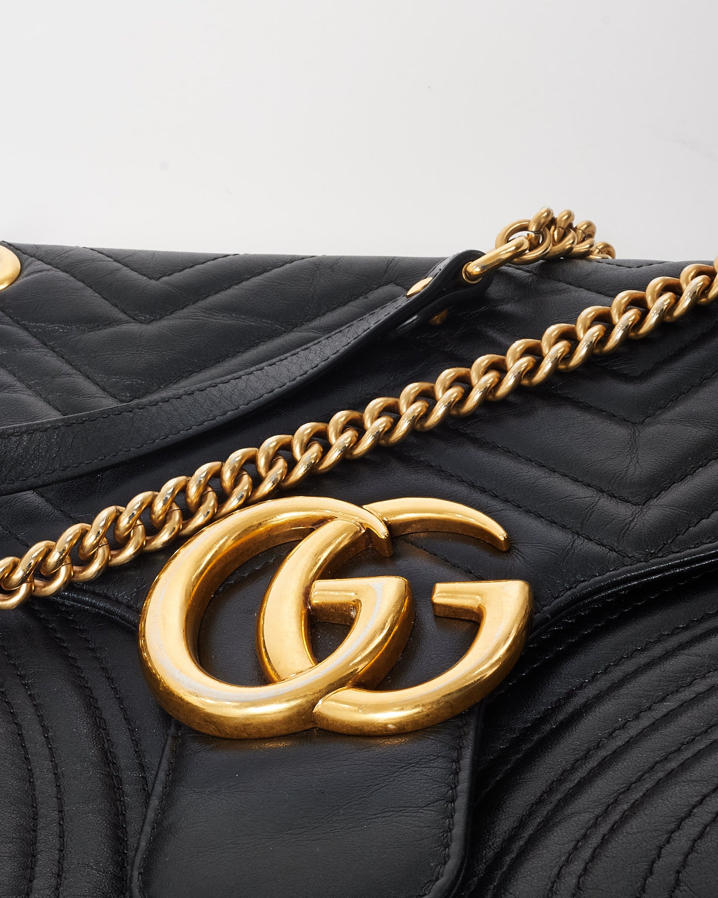 Gucci Black Matelassé Leather Medium Marmont Flap Shoulder Bag