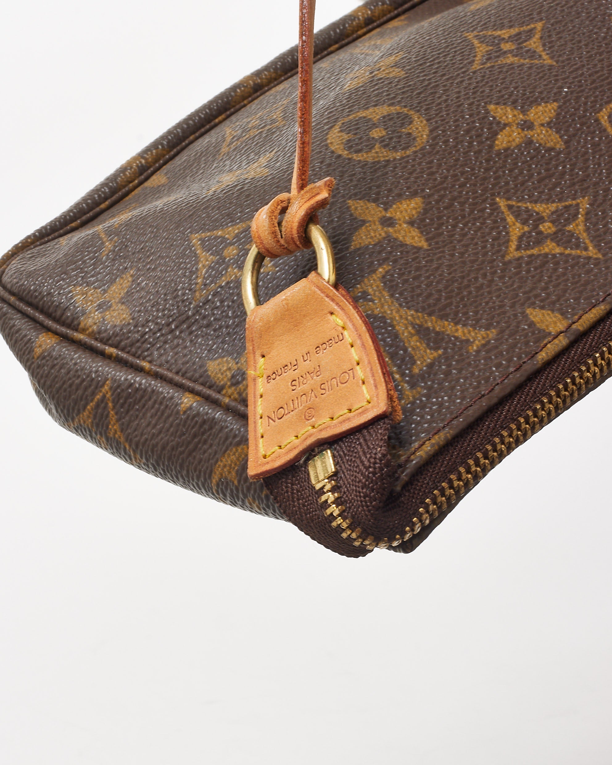 Buy Louis Vuitton Monogram Coated Canvas Pochette Accessoires Shoulder Bag  - Authenticated Pre-Owned | RETYCHE