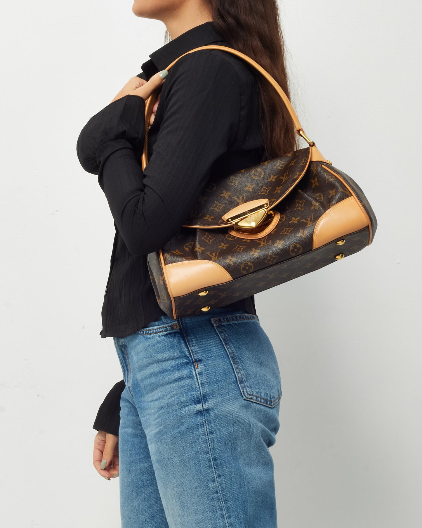 Louis Vuitton Monogram Beverly MM Shoulder Bag
