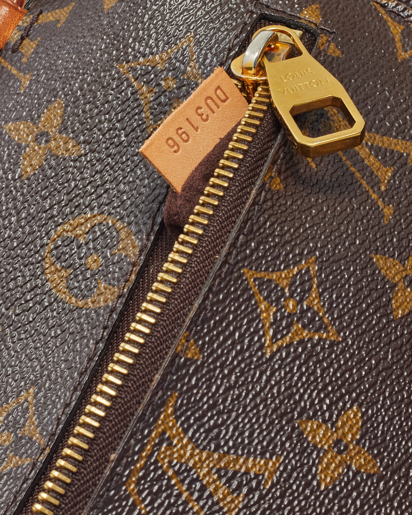 Louis Vuitton Monogram Canvas Pochette Metis Bag