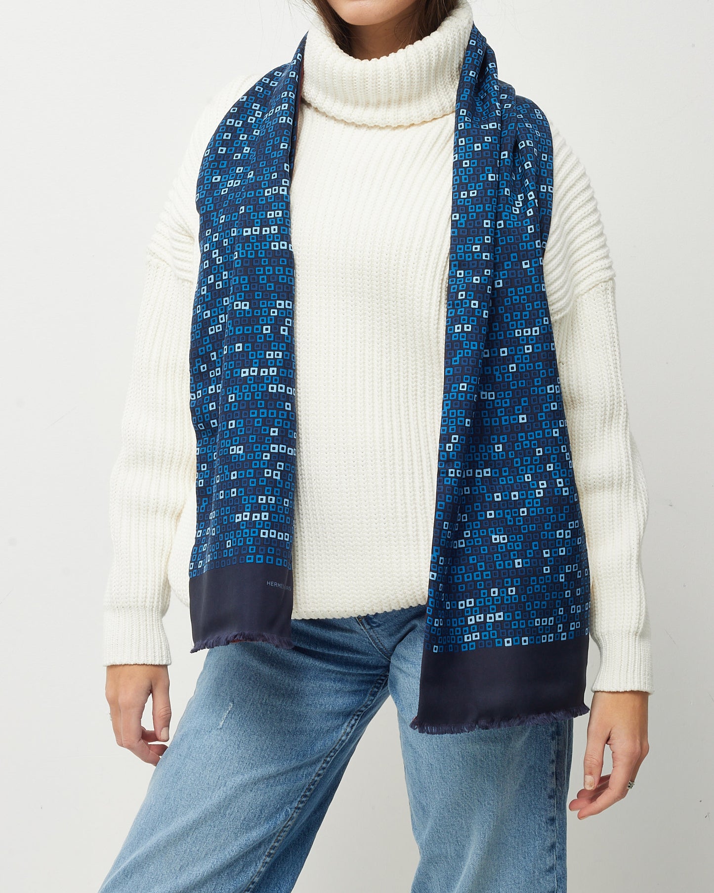 Hermès Navy Geometric Pattern Silk / Burgundy Cashmere Double Face Scarf