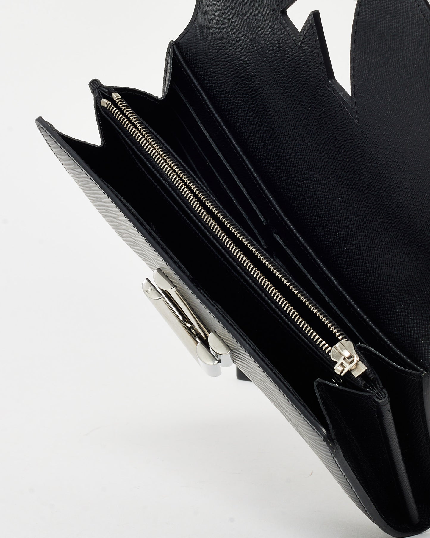 Louis Vuitton Black Epi Leather SHW LV Twist Wallet