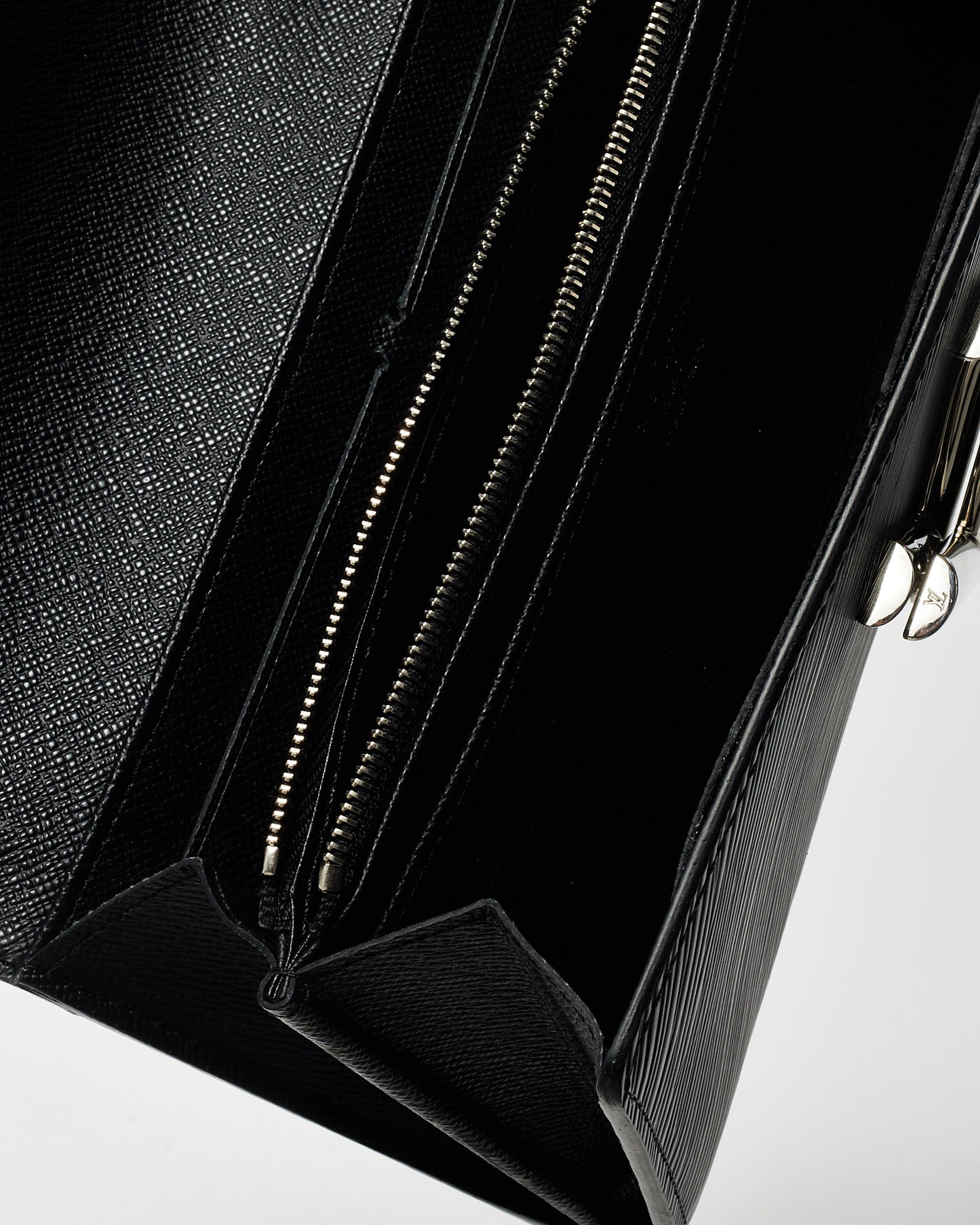 Louis Vuitton Black Epi Leather SHW LV Twist Wallet