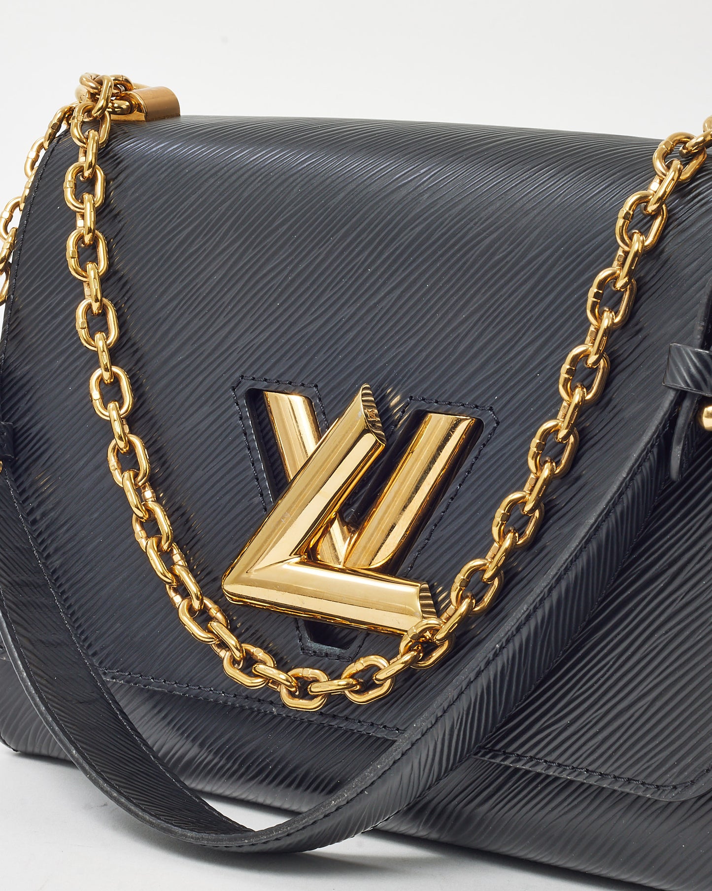 Louis Vuitton Black Epi Leather Twist MM Shoulder Bag GHW