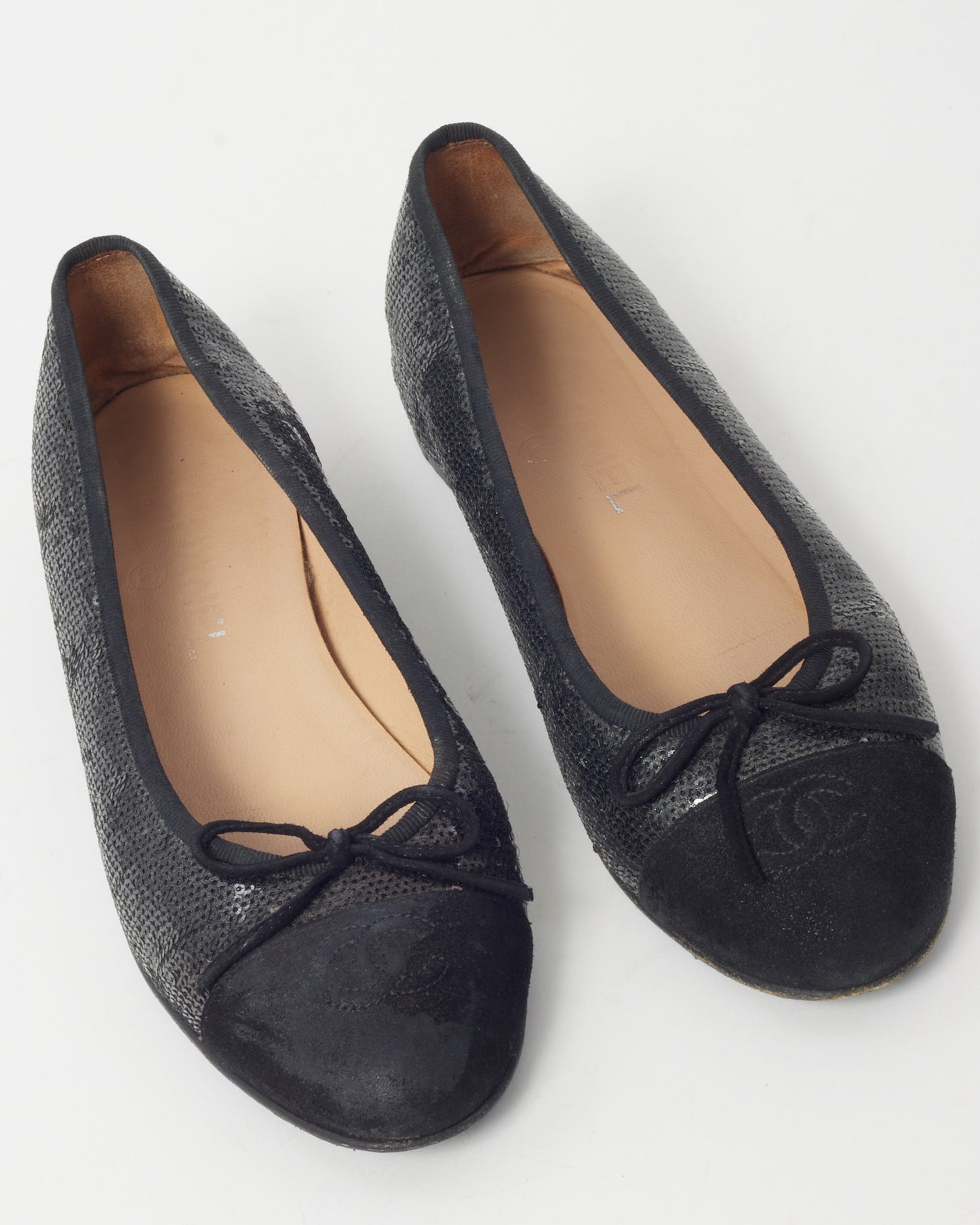 Chanel Black Sequin & Suede CC Logo Cap-Toe Ballerina Flats - 39