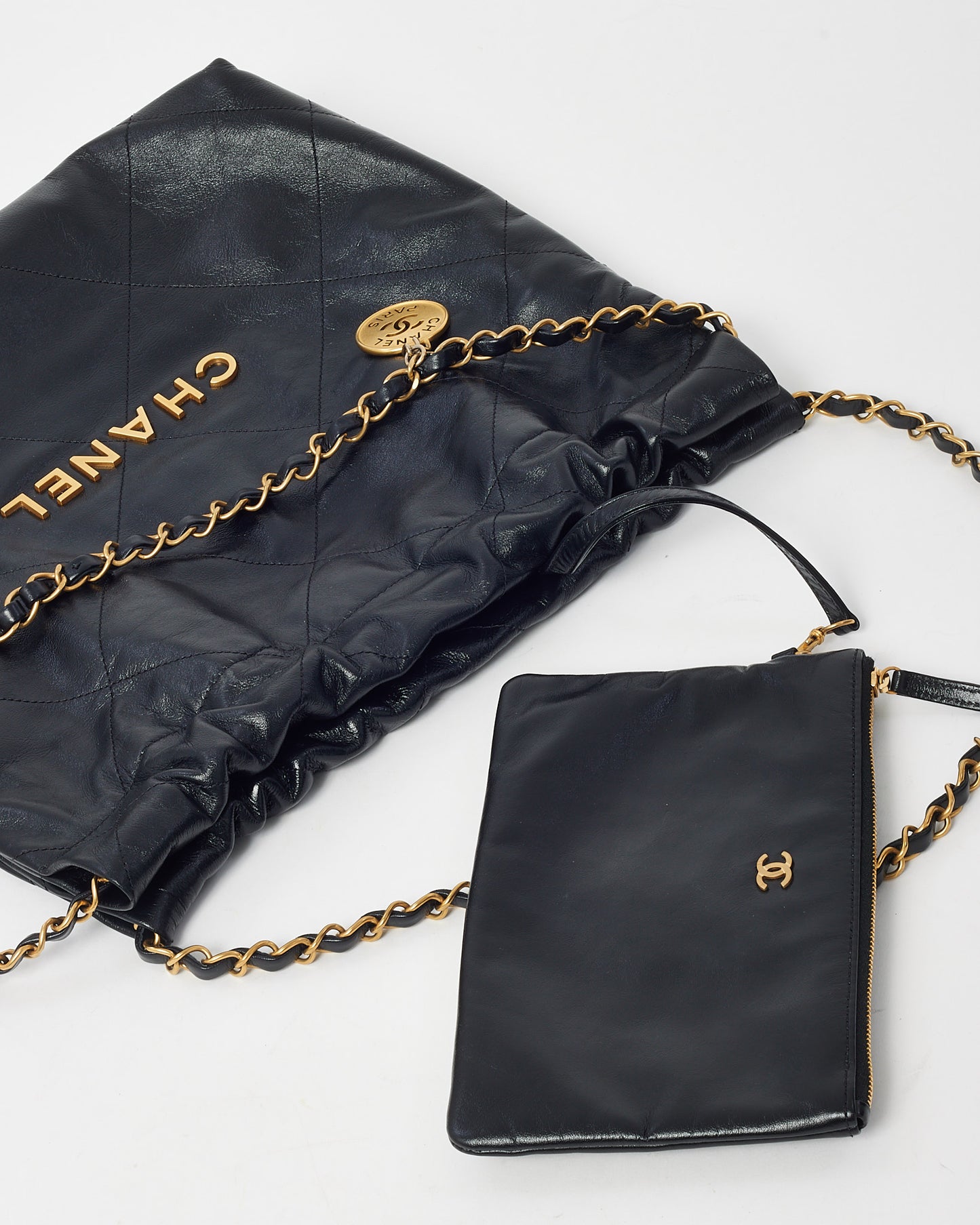 Chanel Black Shiny Quilted Calfskin Leather Chanel 22 Shoulder Bag GHW