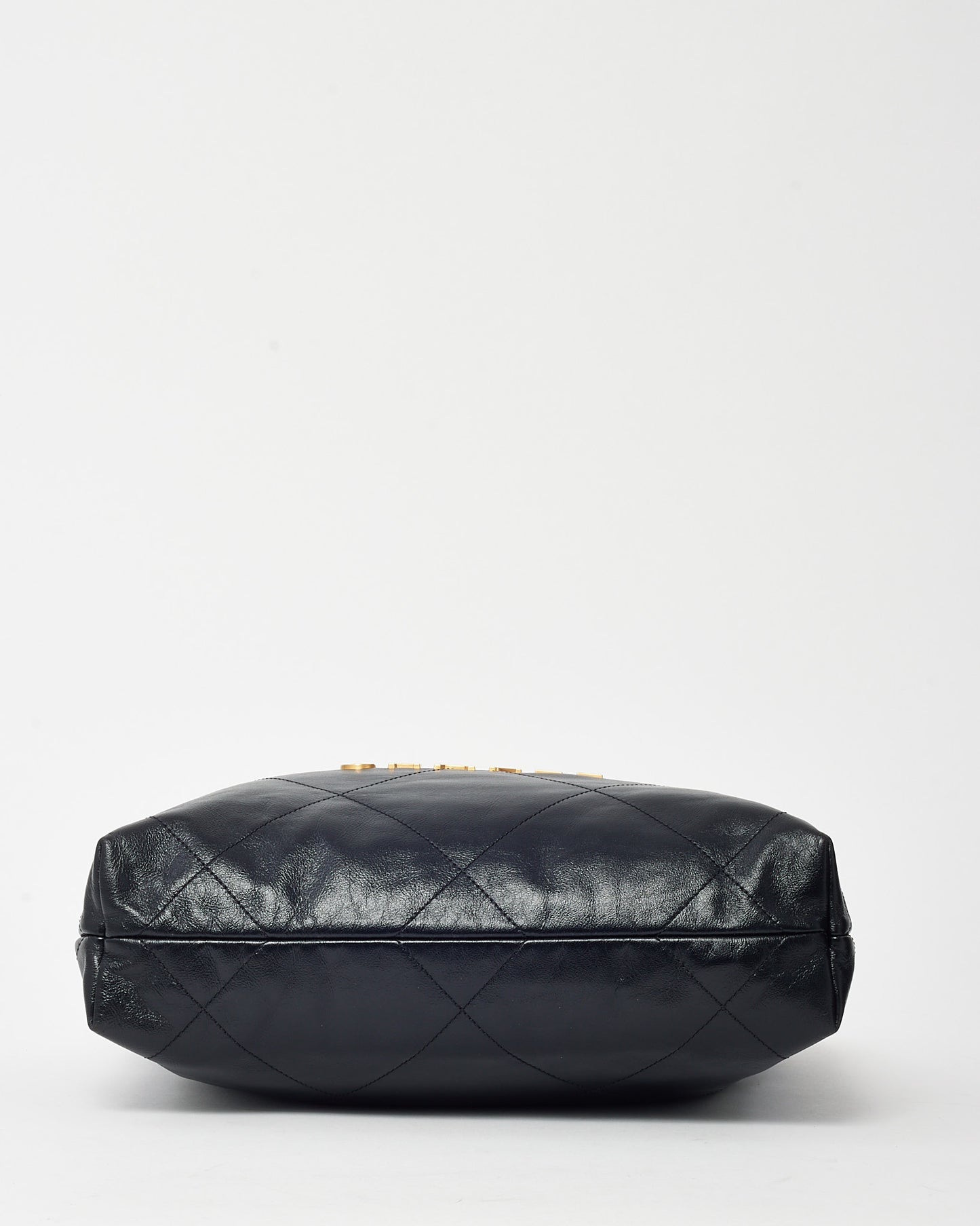 Chanel Black Shiny Quilted Calfskin Leather Chanel 22 Shoulder Bag GHW