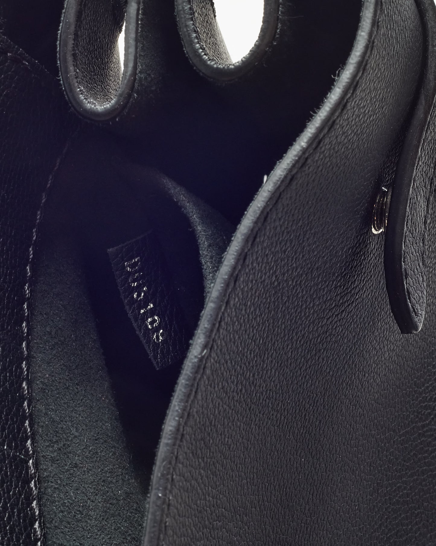 Louis Vuitton Black Soft Calf Leather Lockme Ever MM 2Way Bag with Strap