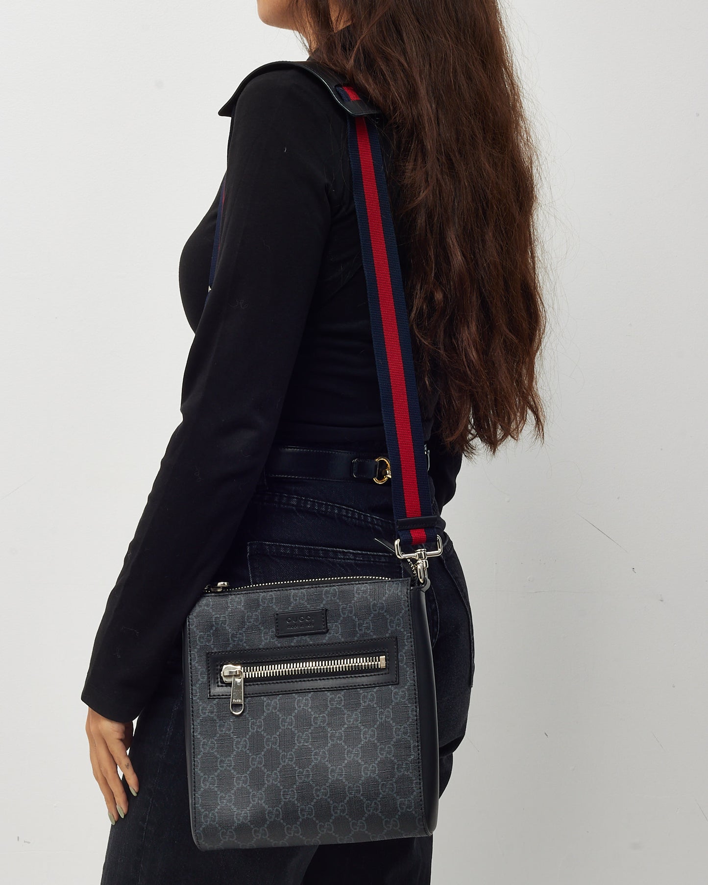 Gucci Black Monogram GG Supreme Canvas Small Messenger Bag