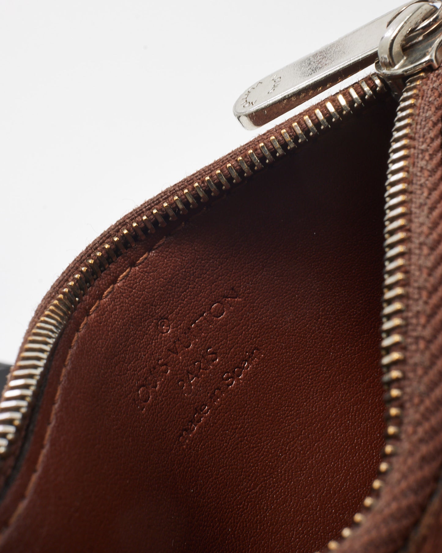 Louis Vuitton Brown Suhali Leather Pochette Cles / Key Pouch