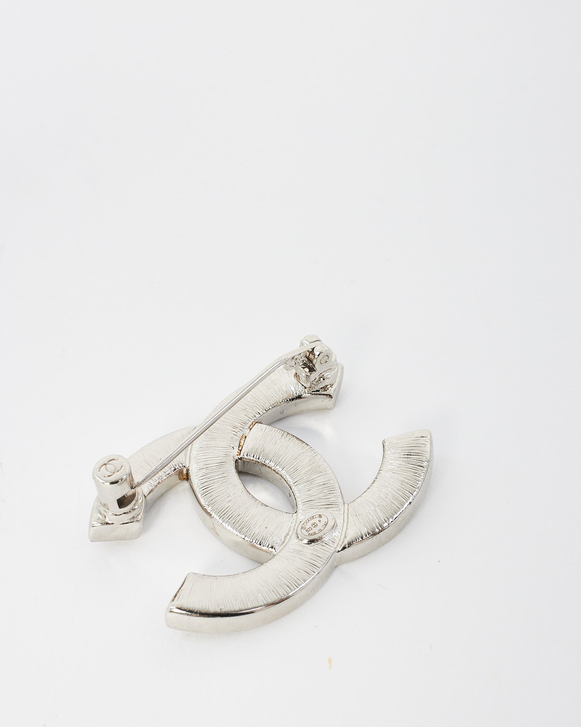 Buy Chanel Silver CC Metal Chain Logo Brooch Authenticated Pre