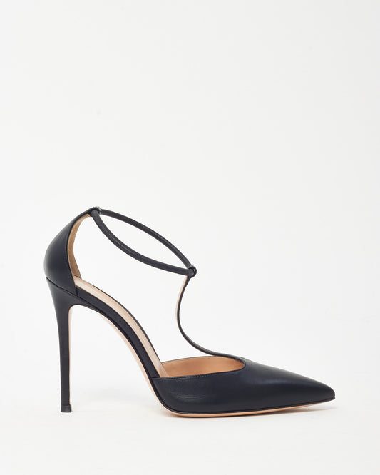 Gianvito Rossi Black Leather T-Strap Pointed Toe Pumps - 40