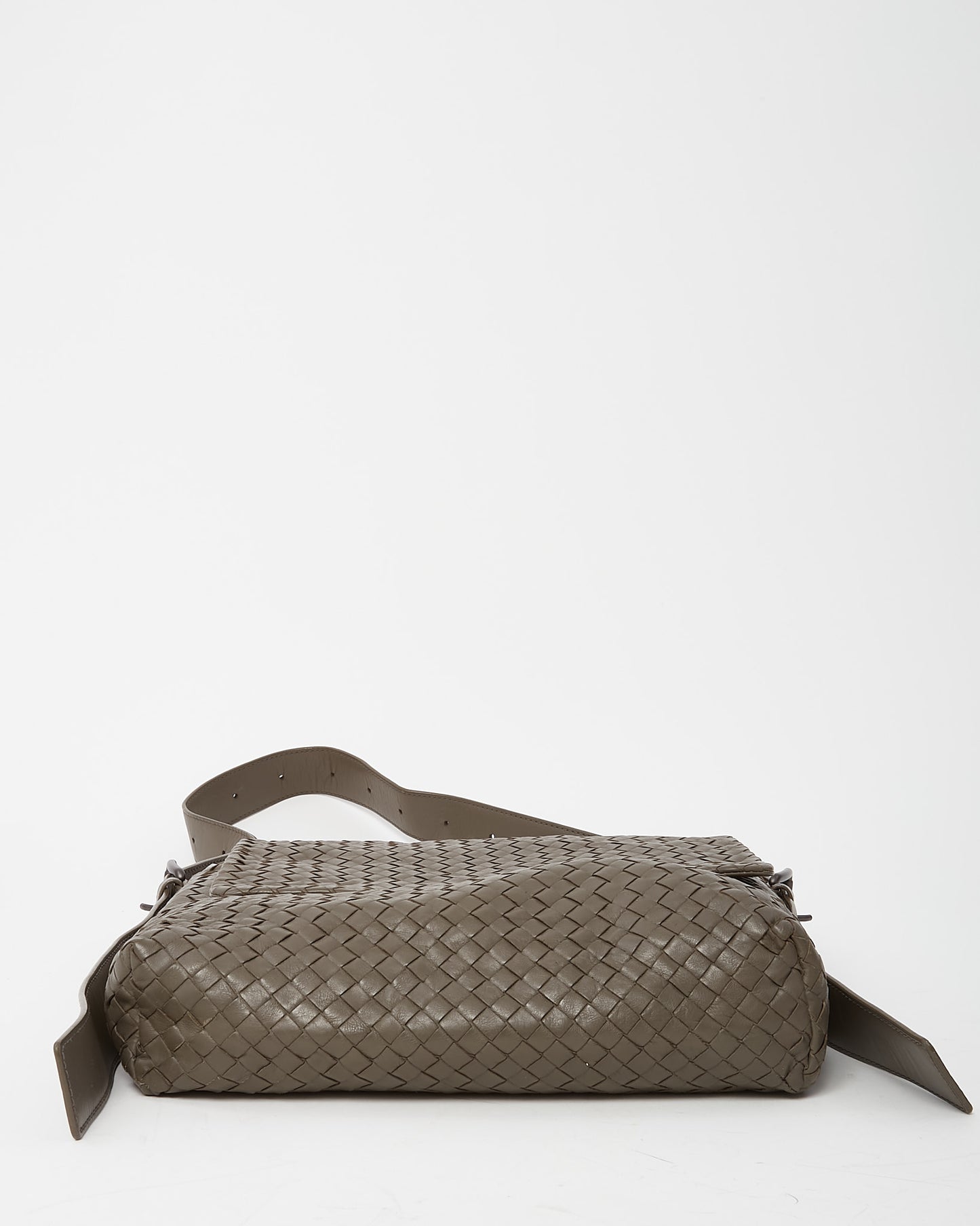 Bottega Veneta Vintage Grey Intrecciato Leather Messenger Crossbody Bag