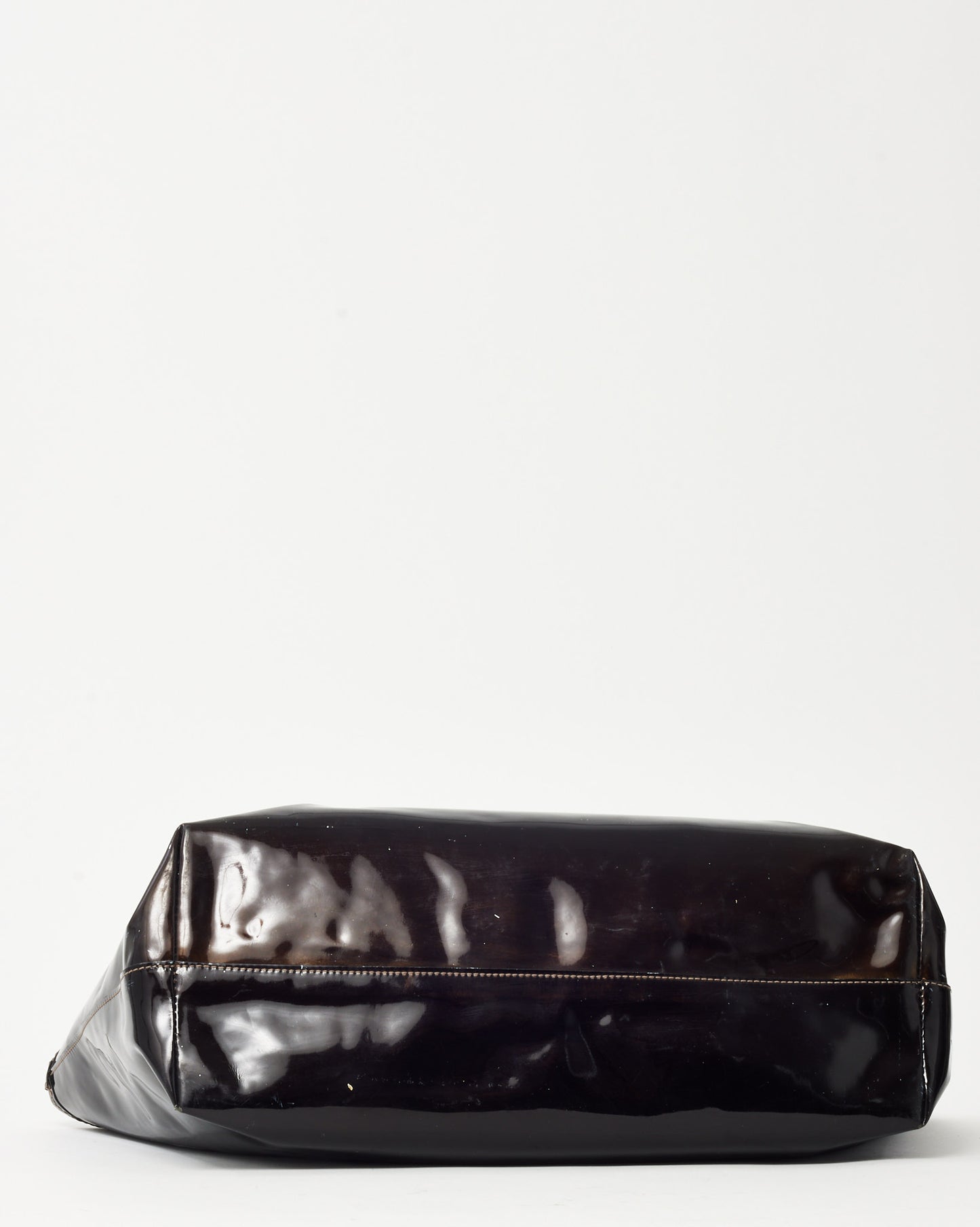 Sac cabas Burberry en cuir verni noir