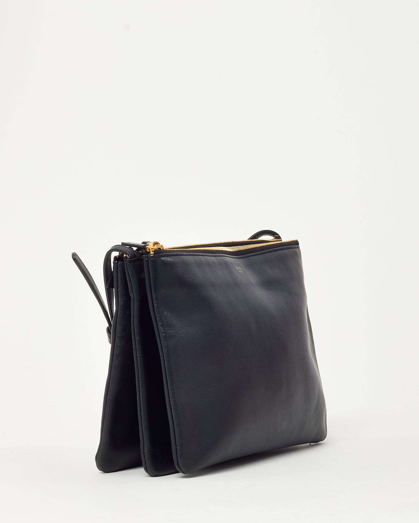 Sac Triomphe Classique moyen en cuir de veau brillant noir avec finitions dorées Celine