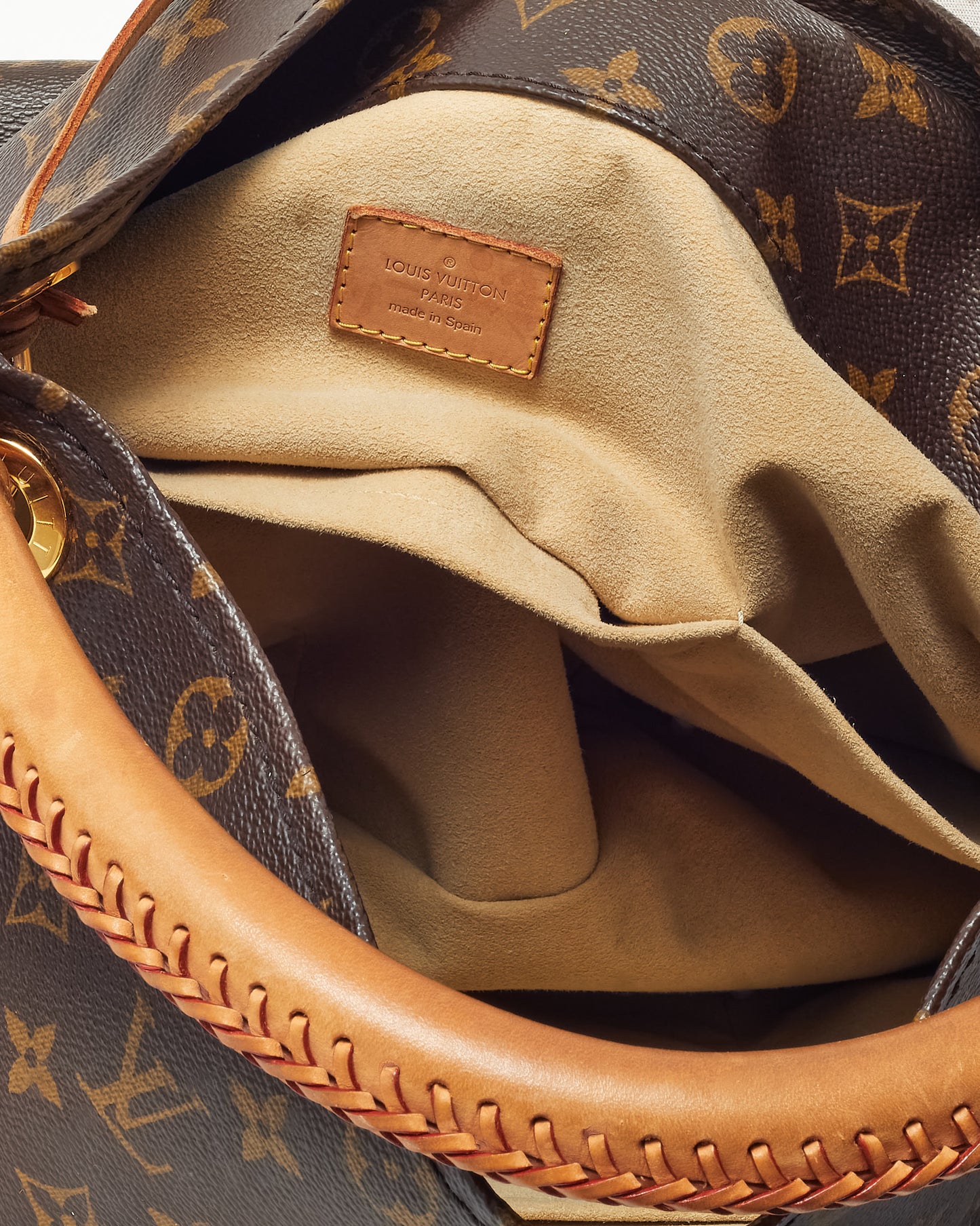 Louis Vuitton Monogram Canvas Artsy MM Shoulder Bag