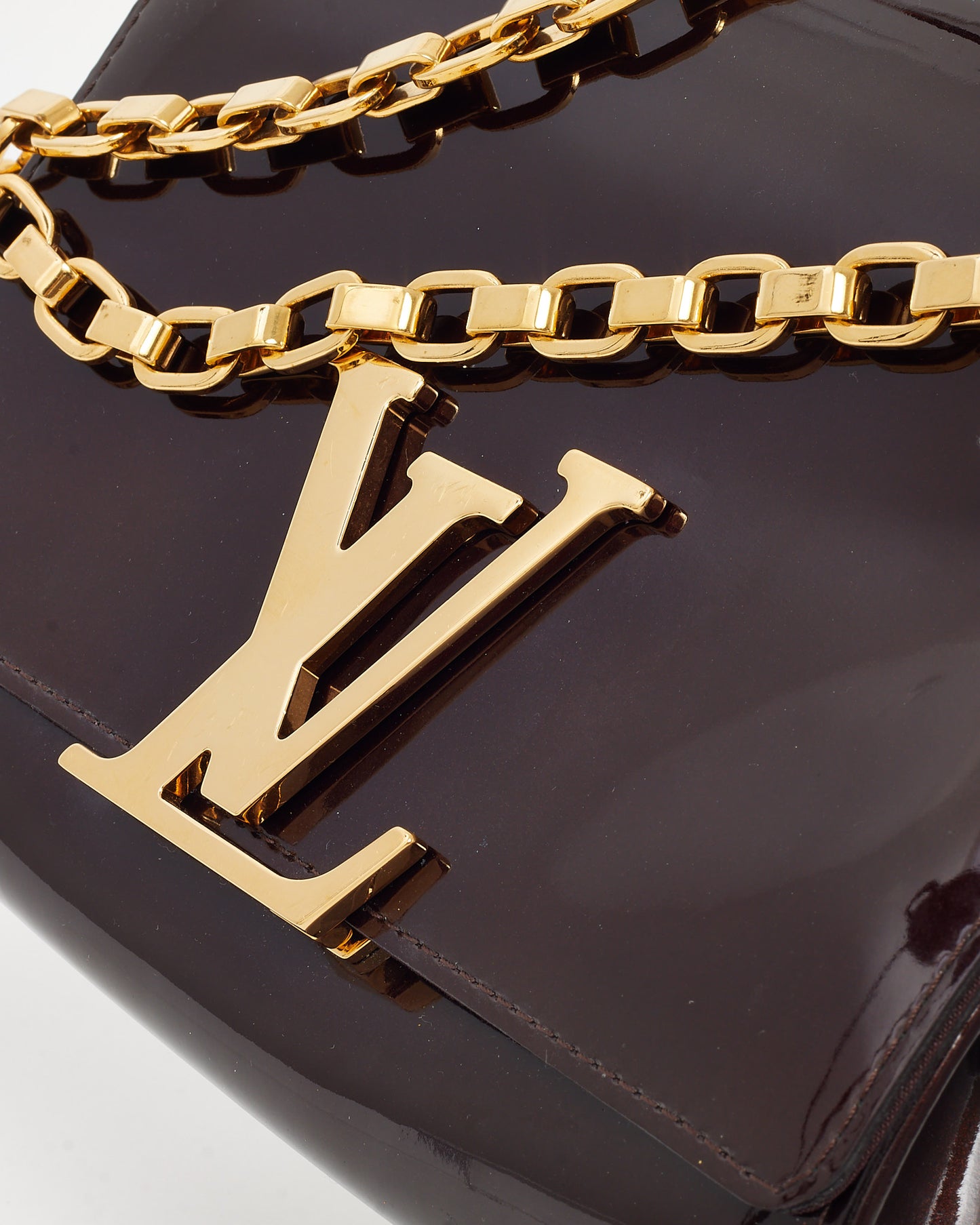 Louis Vuitton Purple Amarante Patent Leather Louise Lockme Chain Shoulder Bag MM