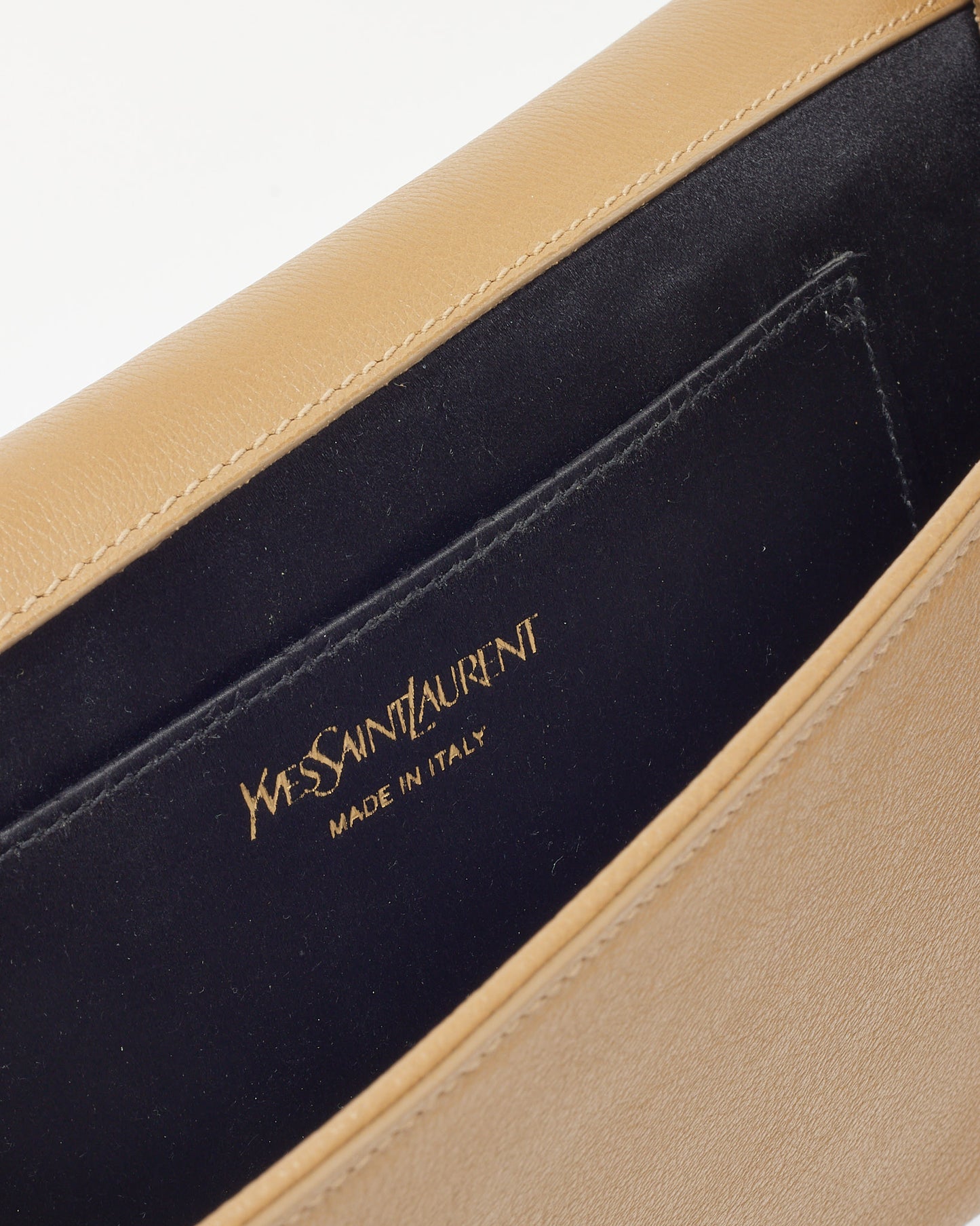 Pochette Saint Laurent Belle De Jour en cuir grainé noir YSL