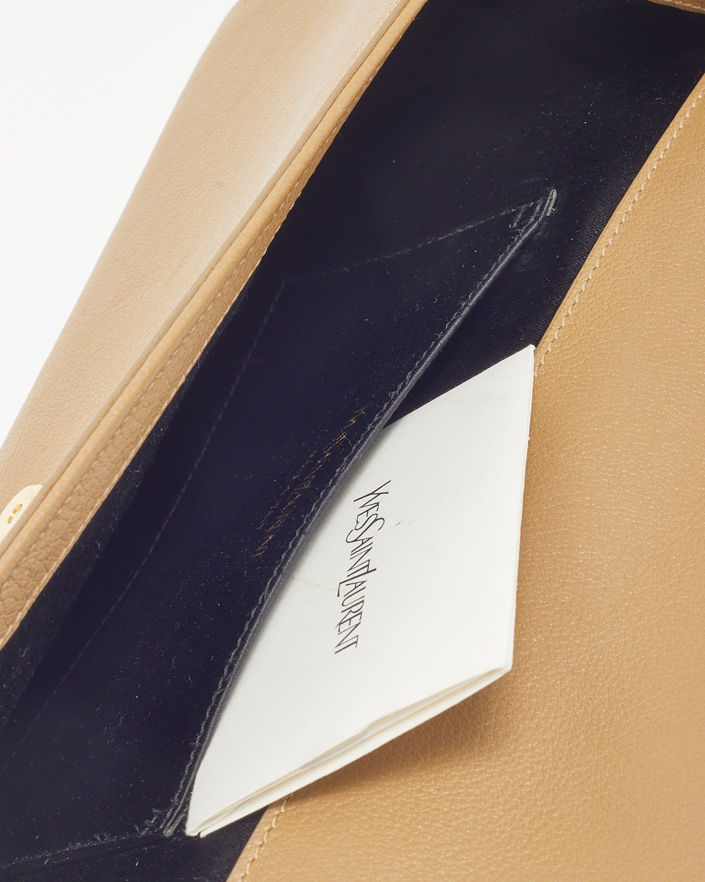 Pochette Saint Laurent Belle De Jour en cuir grainé noir YSL