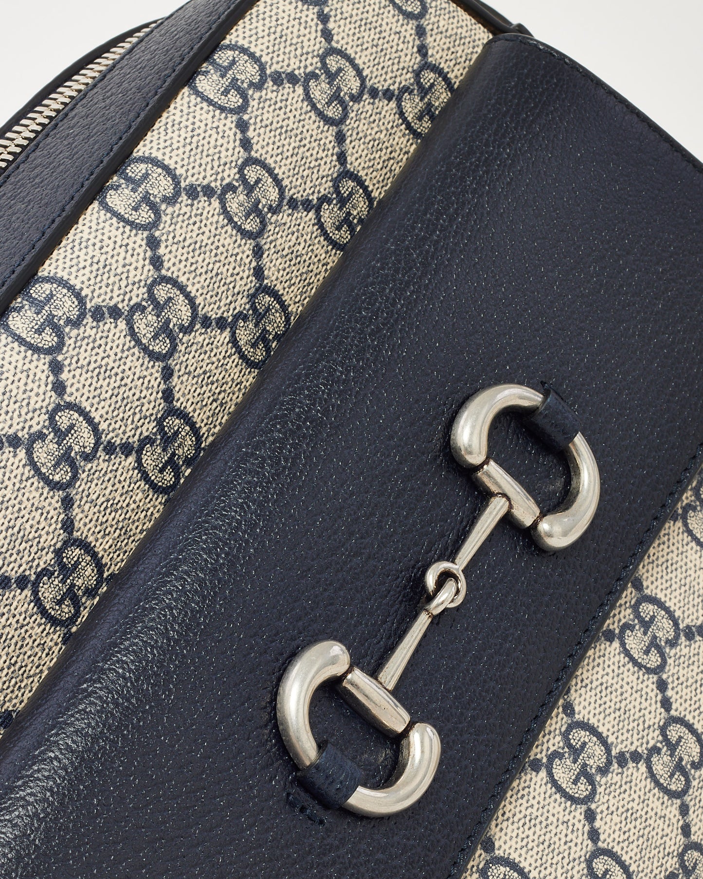Sac bandoulière Gucci Horsebit 1955 petit modèle en toile monogrammée