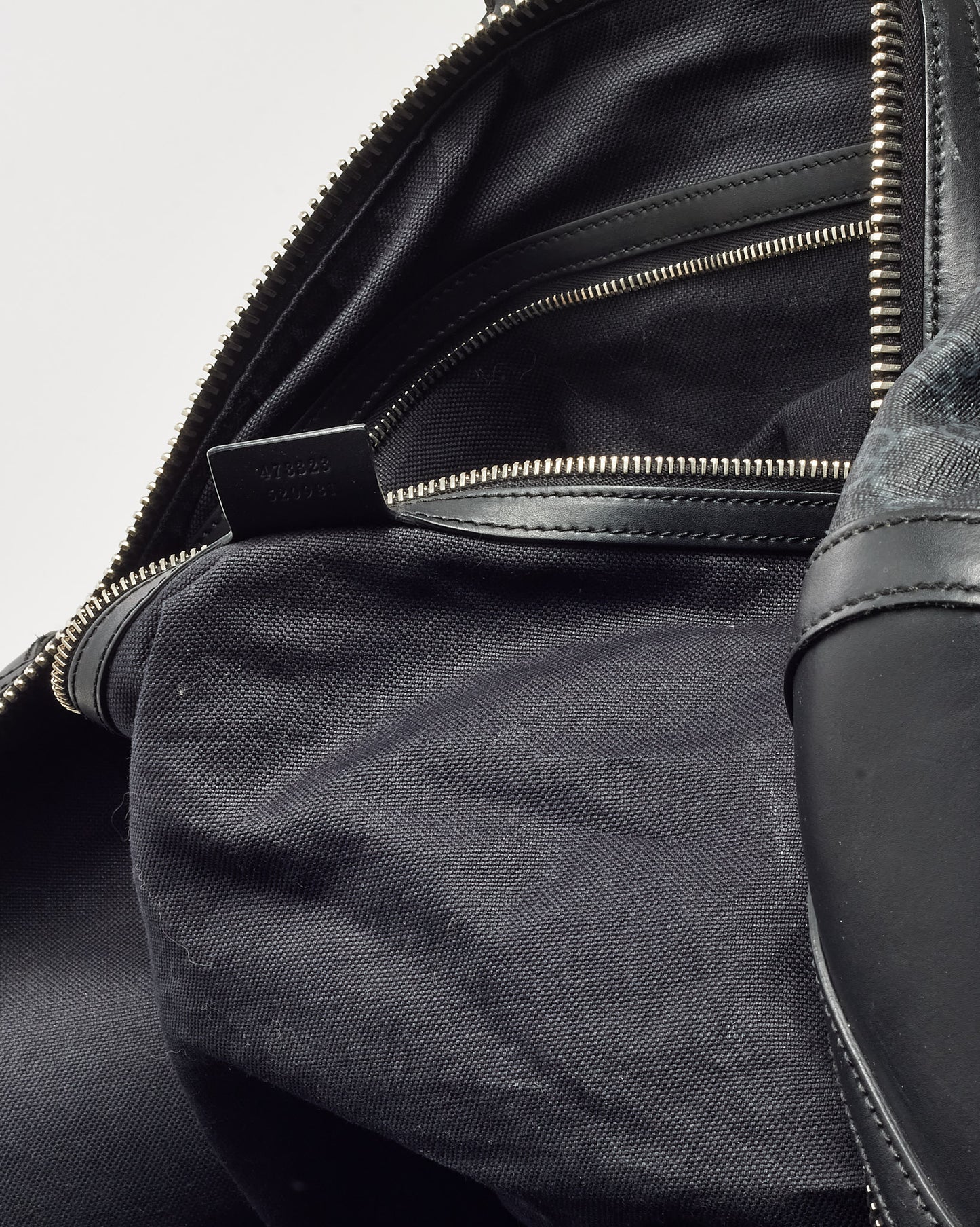 Sac à dos Gucci en cuir de veau souple noir et toile monogrammée GG Supreme Web à double boucle