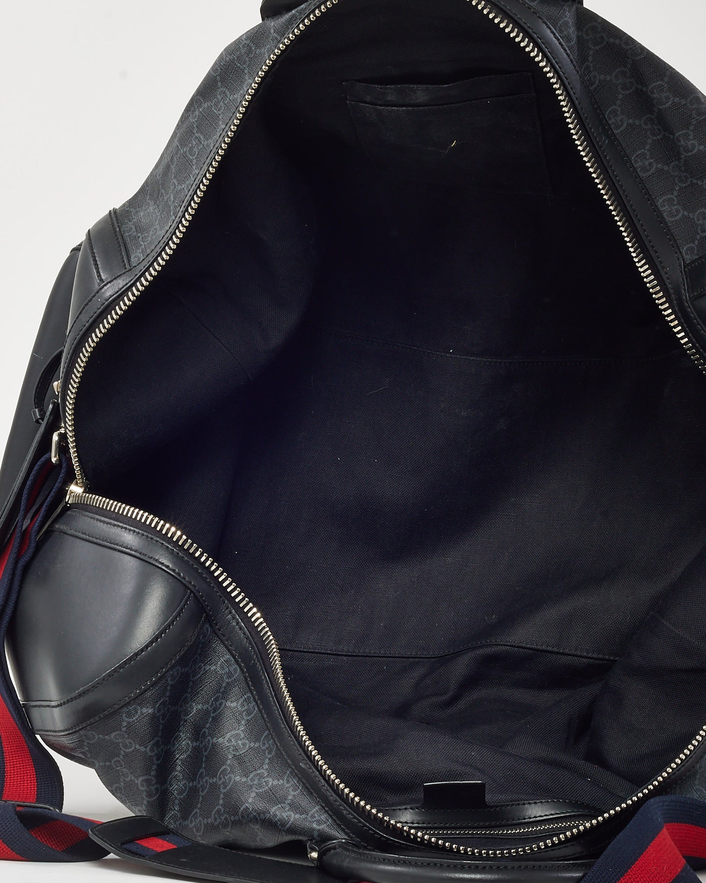 Sac à dos Gucci en cuir de veau souple noir et toile monogrammée GG Supreme Web à double boucle