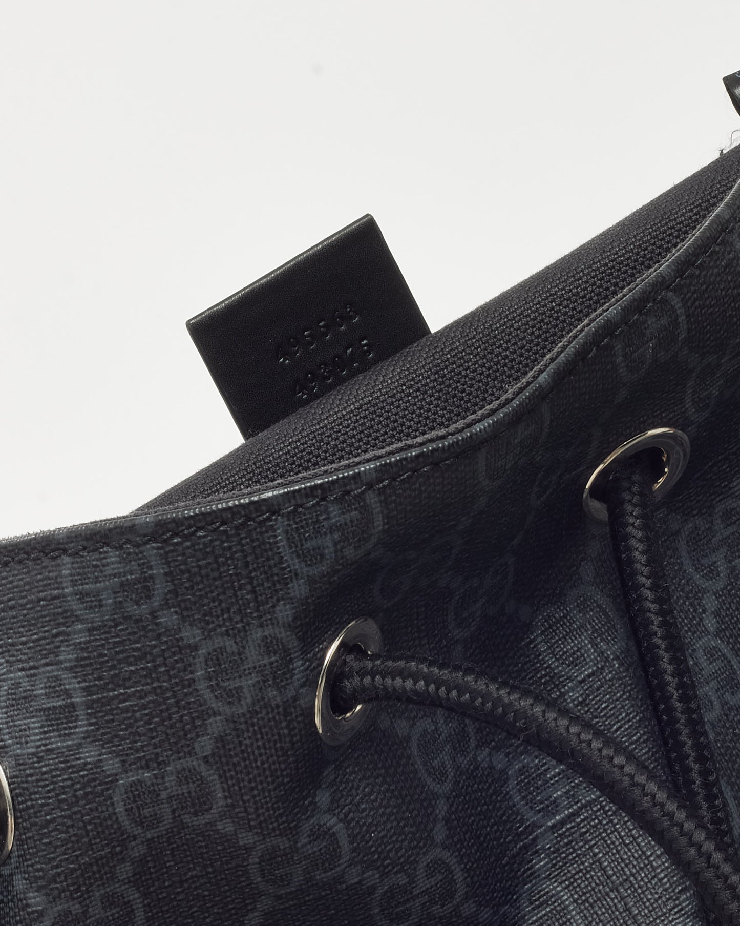 Sac à dos Gucci en cuir de veau souple noir et toile monogrammée GG Supreme Web à double boucle