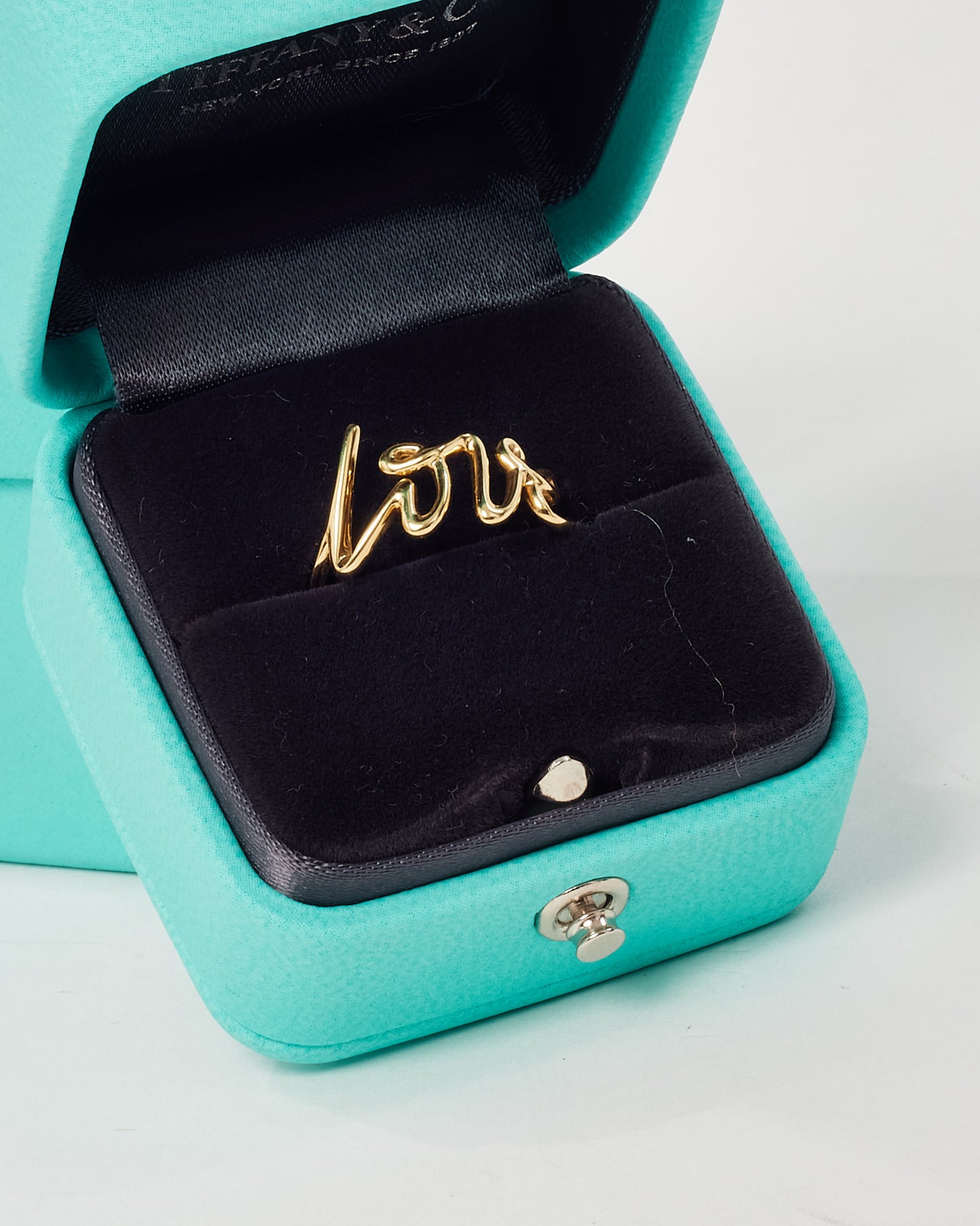 Tiffany & Co. 18k Yellow Gold Paloma's Graffiti Love Ring - 6.5