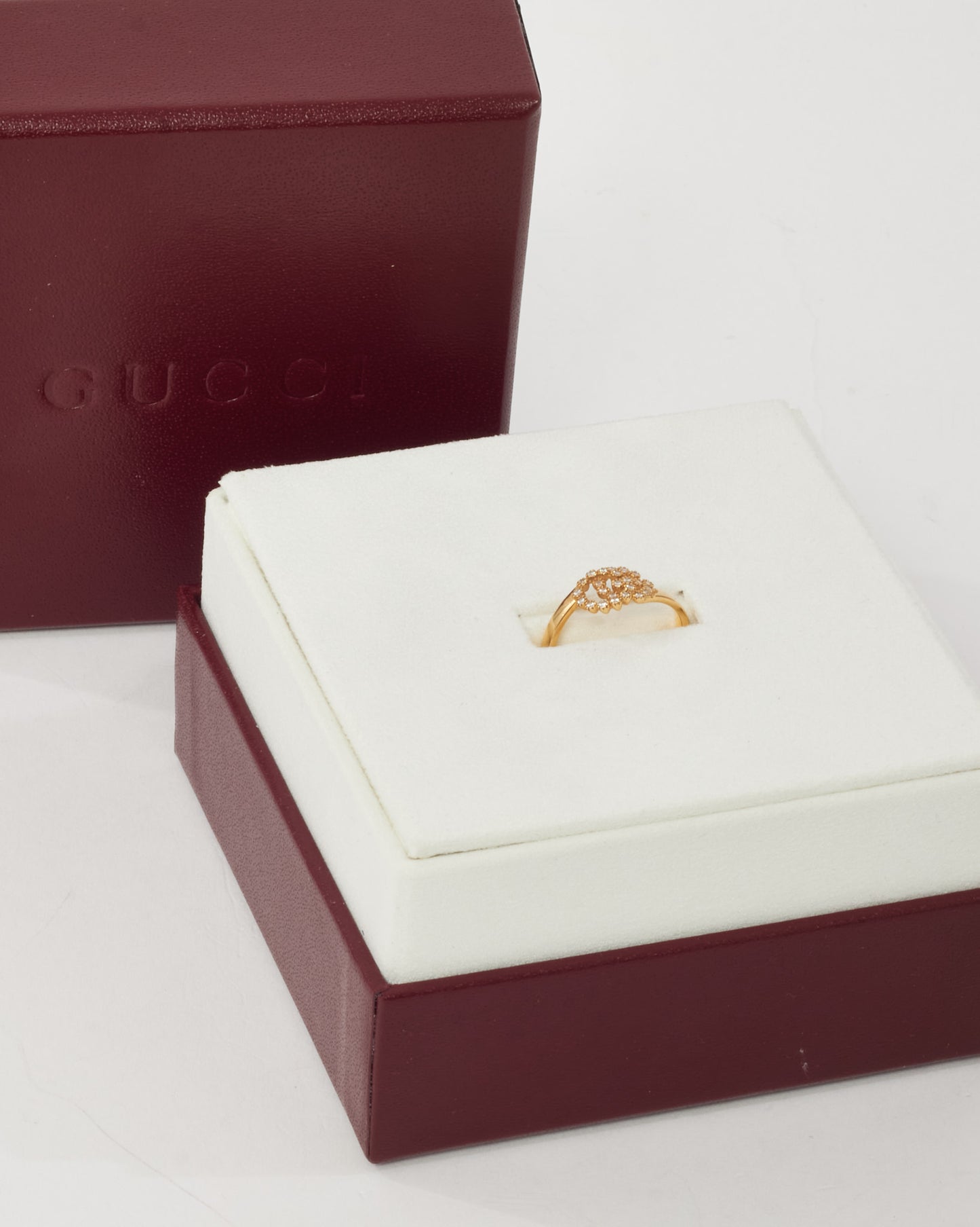 Gucci 18k Gold and Diamond Interlocking GG Ring - 7