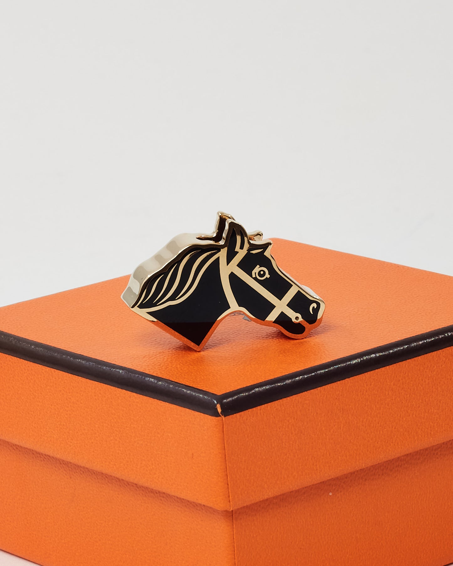 Hermès Black Enamel and Gold Plated Horse Head Twilly Scarf Ring
