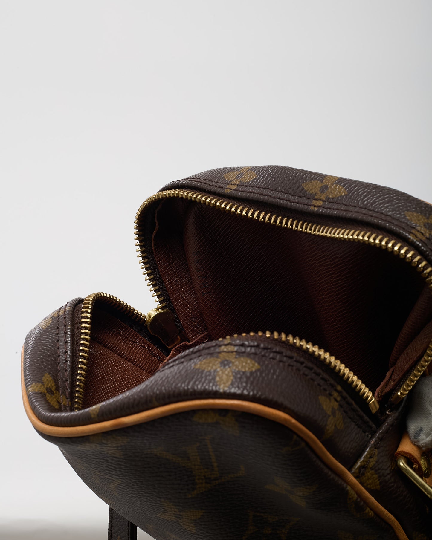 Louis Vuitton Monogram Canvas Danube Sac à bandoulière