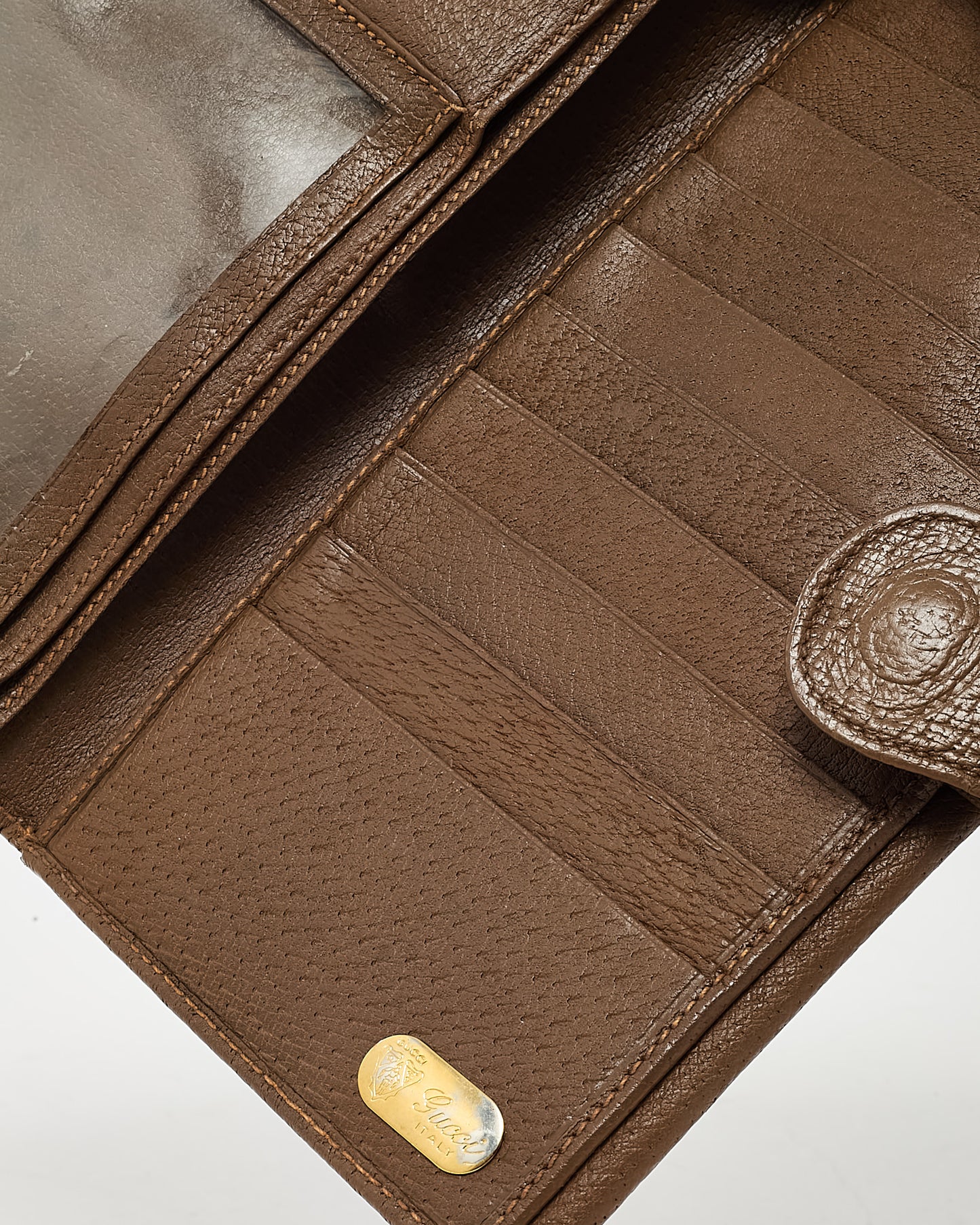 Portefeuille compact Gucci Marmont en cuir matelassé diagonal torchon GG bleu marine et blanc