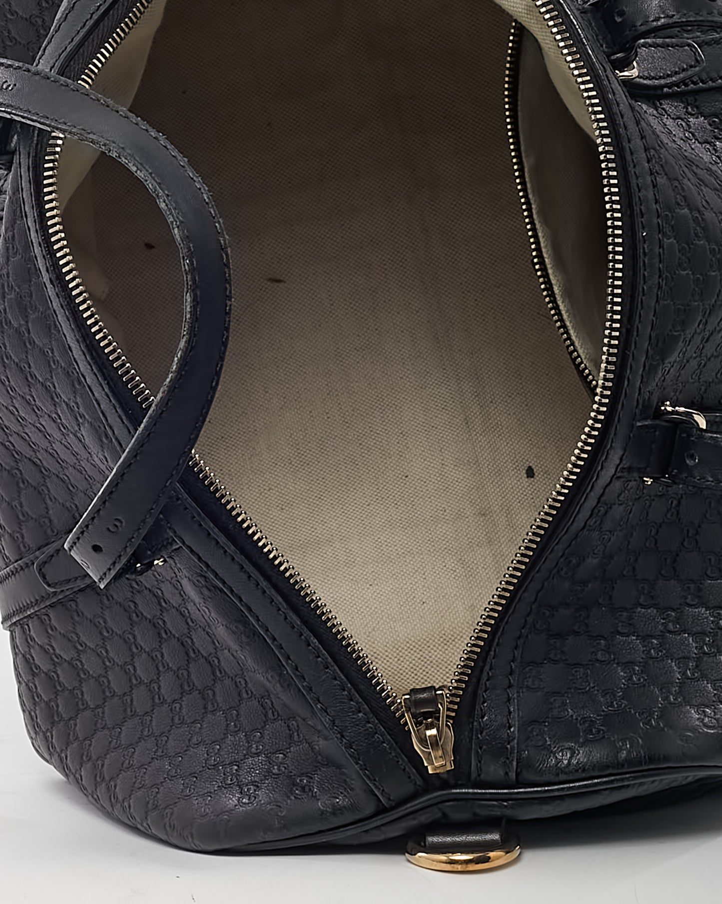 Gucci Black GG Monogram Microguccissima Leather Medium Joy Boston Bag