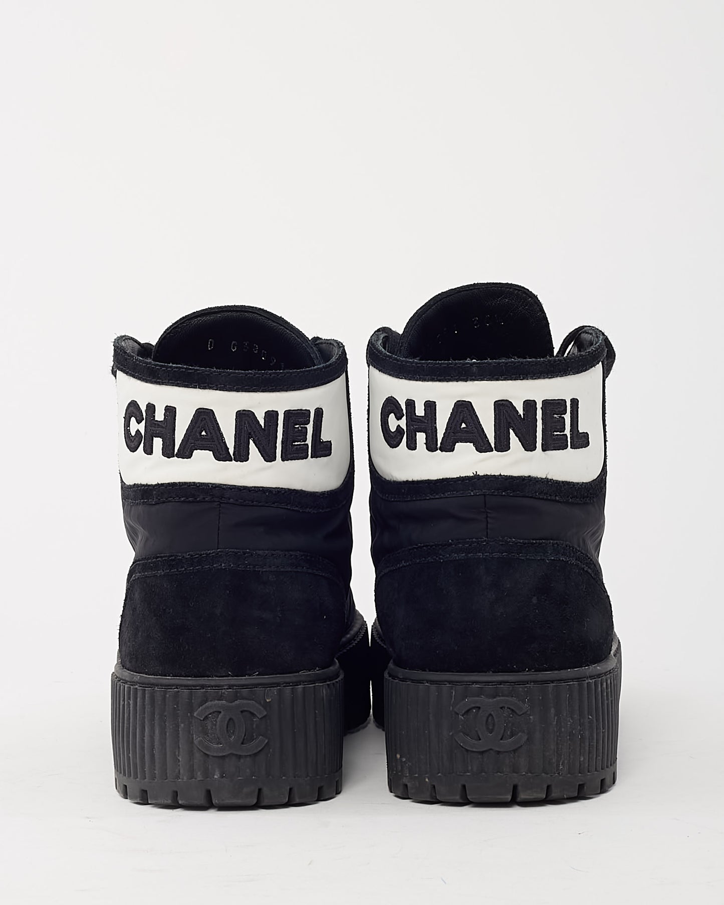 Espadrilles Chanel en cuir beige avec logo CC - 39