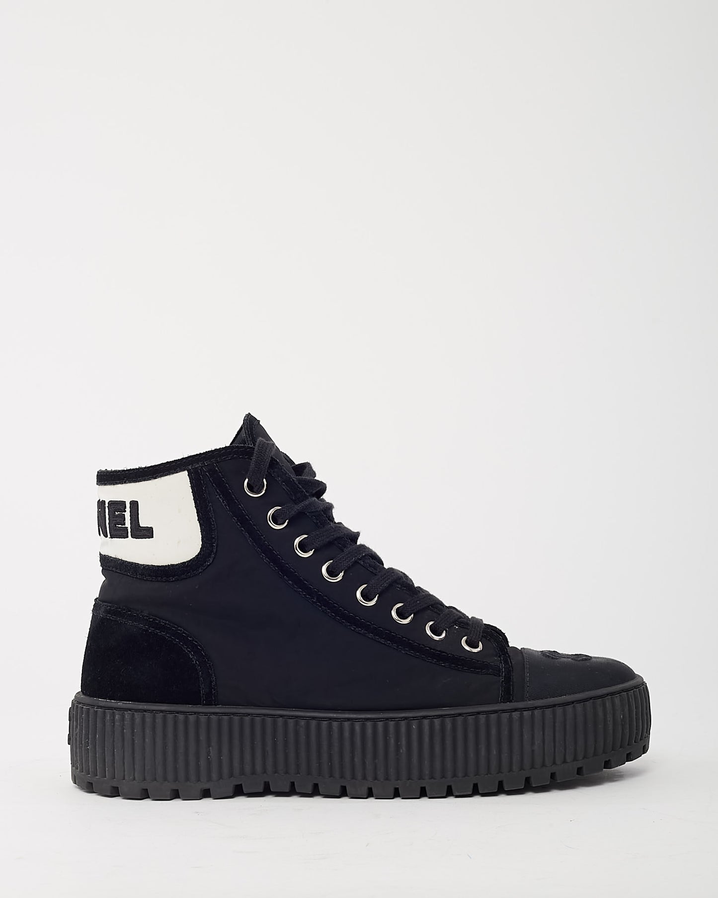 Espadrilles Chanel en cuir beige avec logo CC - 39