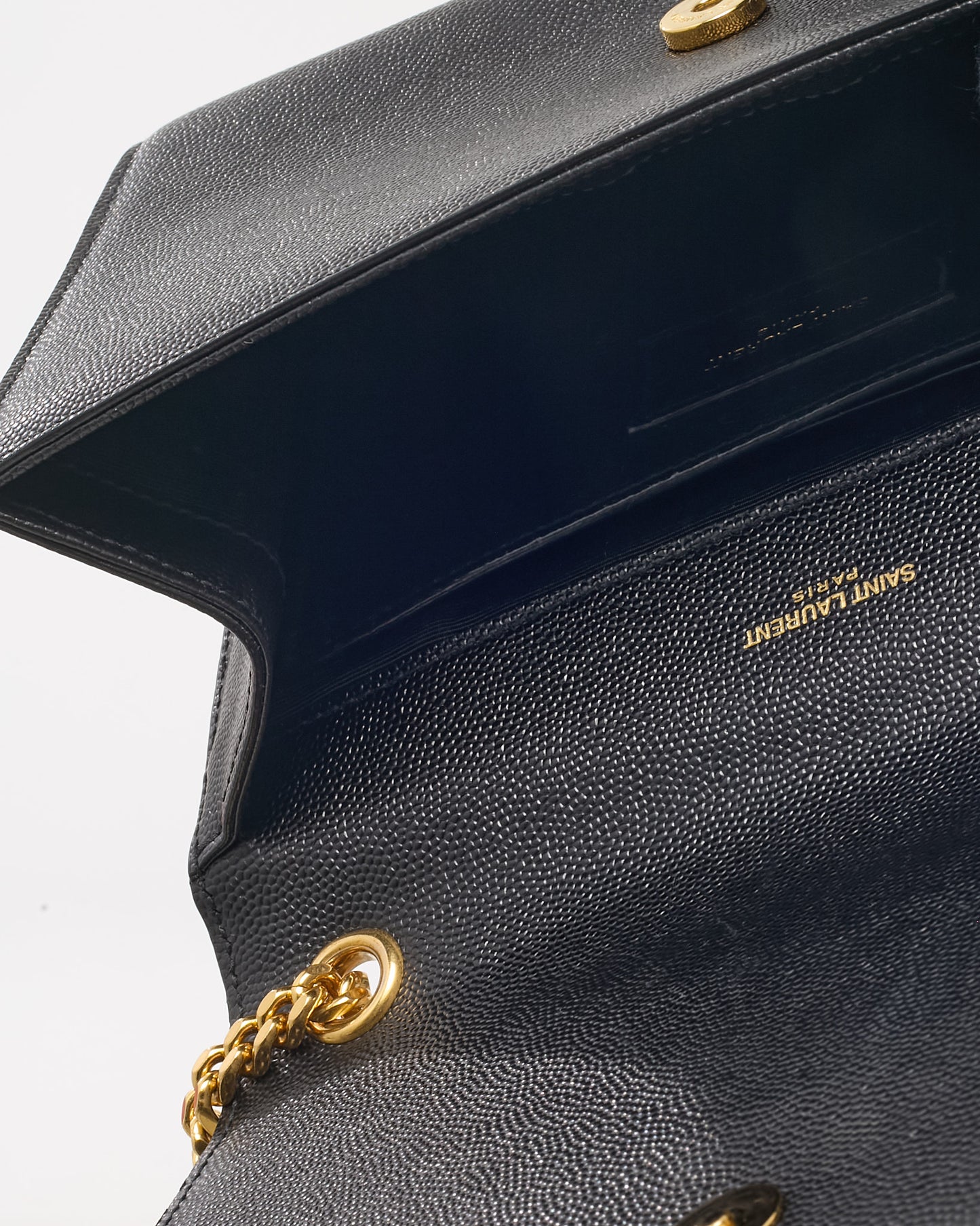 Sac Kate petit modèle en cuir grain de poudre noir avec logo YSL Saint Laurent